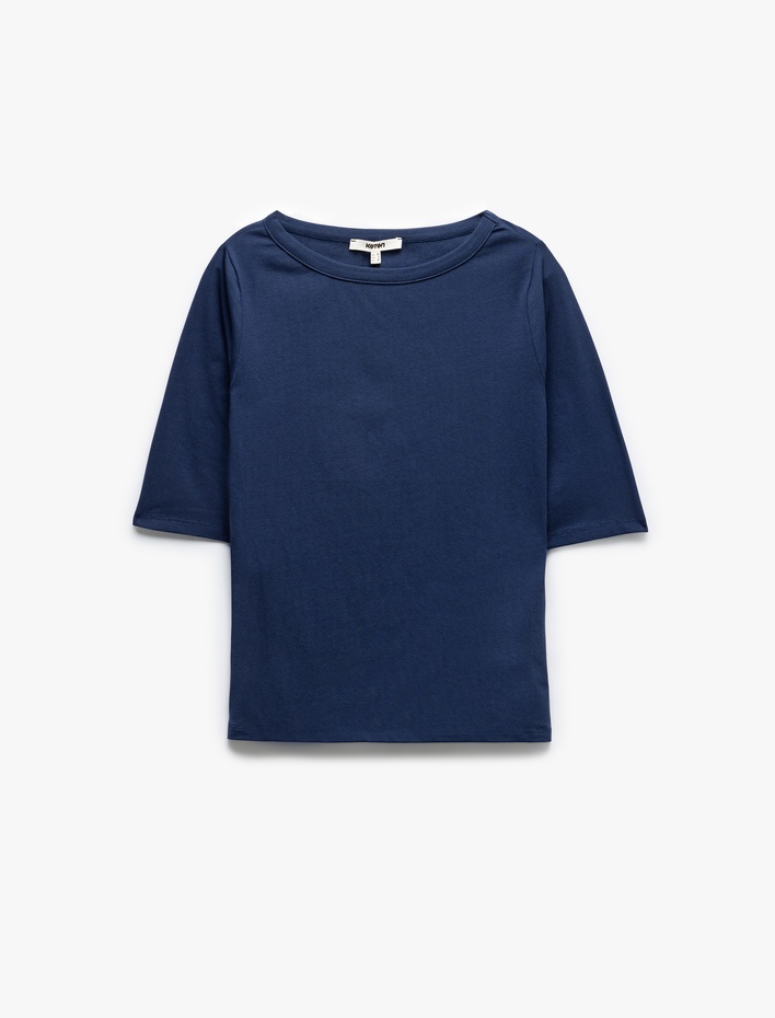  Pamuklu Yarım Kollu Bisiklet Yaka Slim Fit Tişört