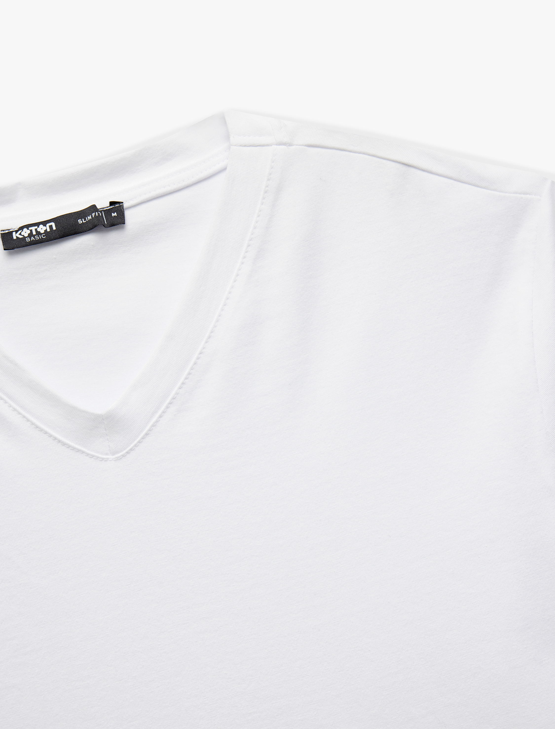 V Yaka Pamuklu Slim Fit Basic 3'lü Erkek Tişört Seti