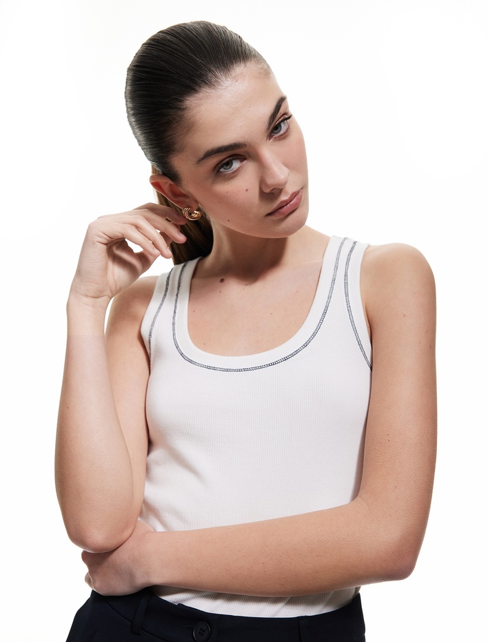  Dikiş Detaylı Pamuklu Kolsuz U Yaka Atlet