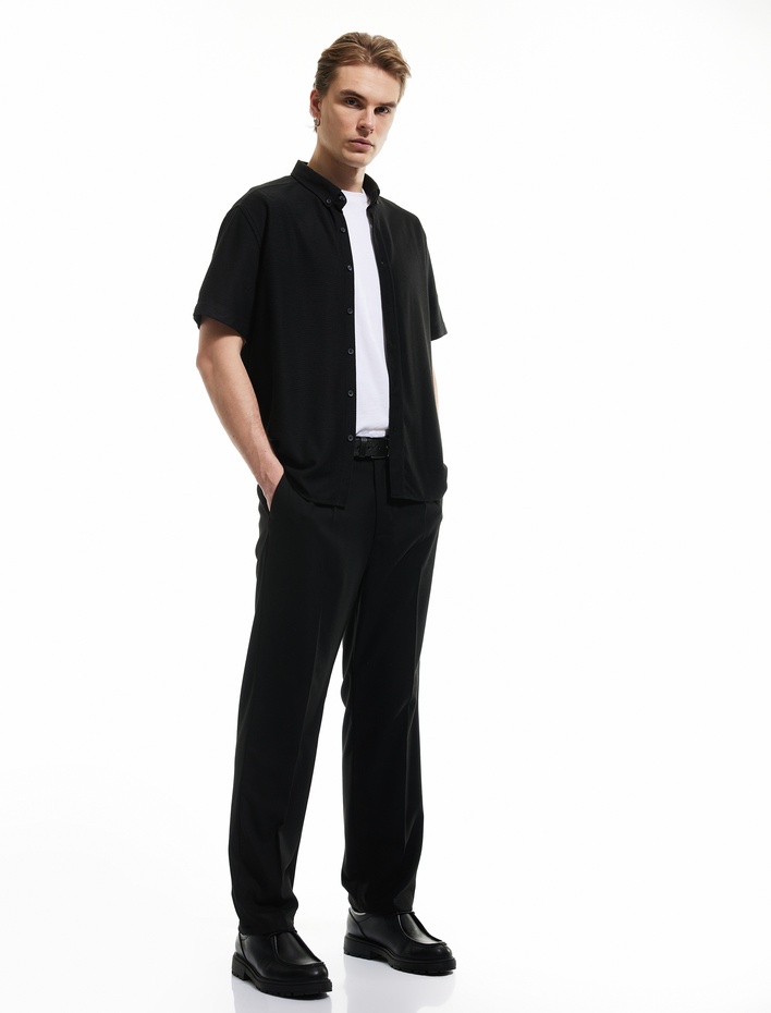  Düğmeli Yaka Dokulu Viskon Karışımlı Regular Fit Klasik Kısa Kollu Gömlek