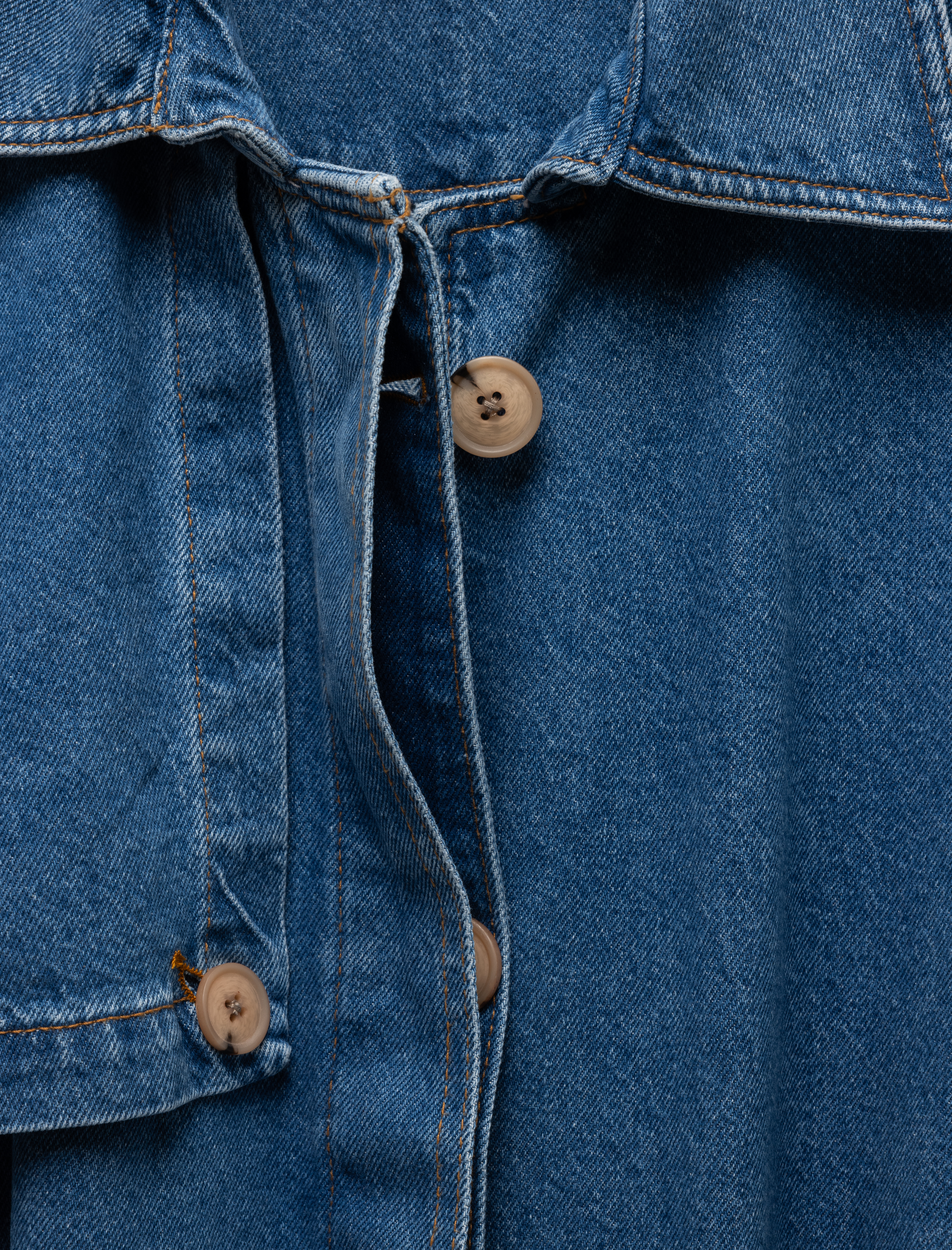   Uzun Kollu Cepli Klasik Yaka Kemer Detaylı Denim Trençkot