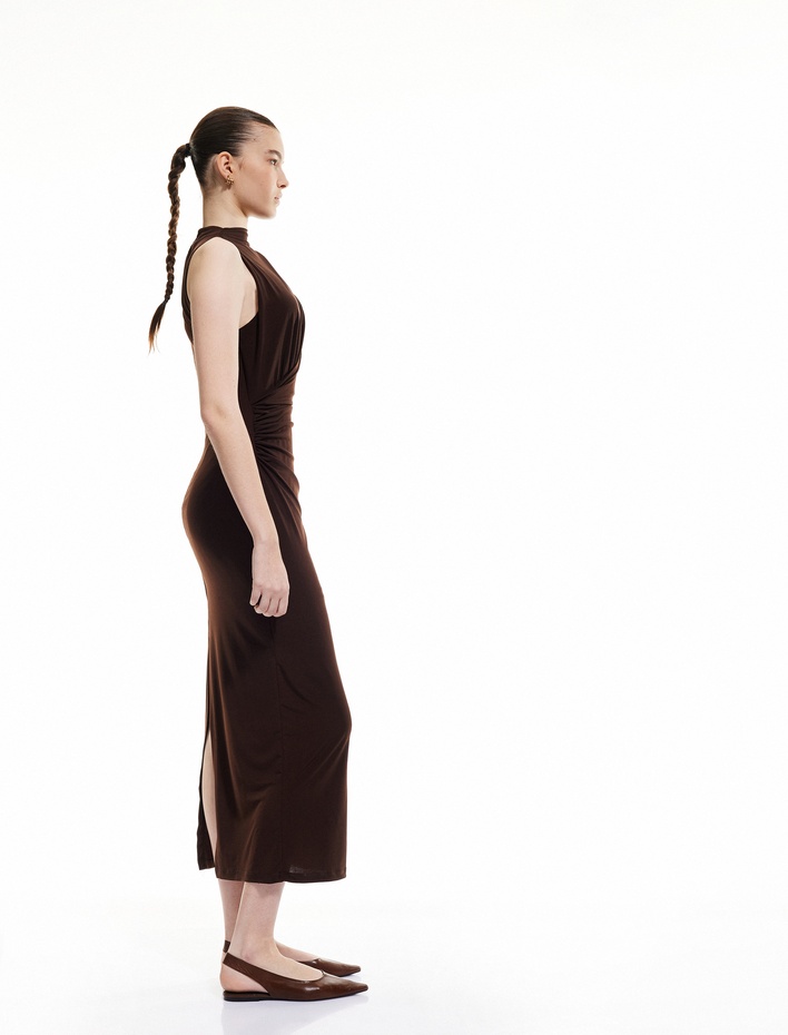  Sandy Kumaş Dik Yaka Kolsuz Uzun Bodycon Kalem Elbise