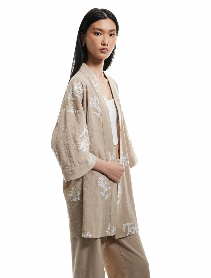  Pamuklu Geniş Kollu Nakışlı Çiçekli Uzun Kimono