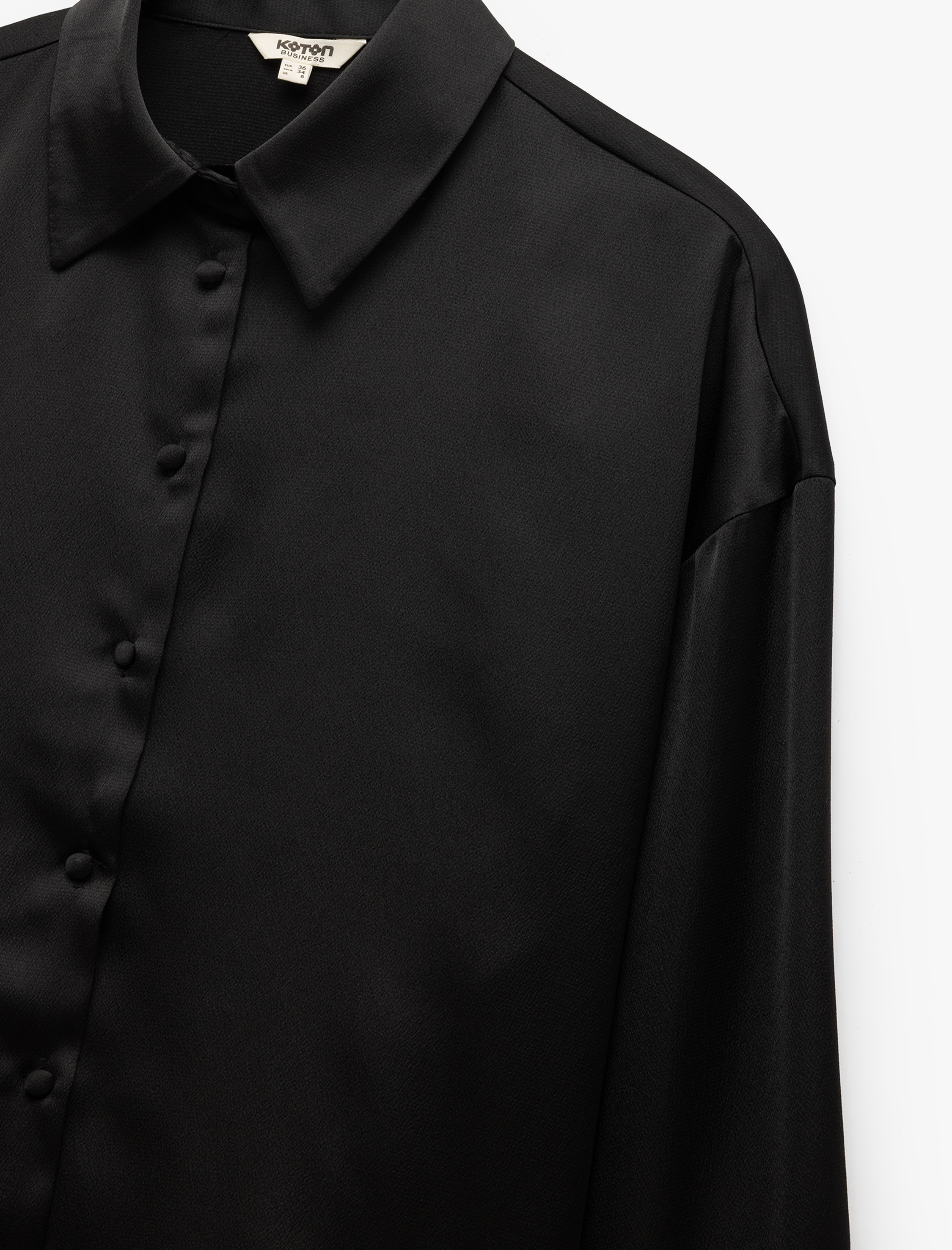   Düğmeli Uzun Kollu Klasik Yaka Saten Gömlek