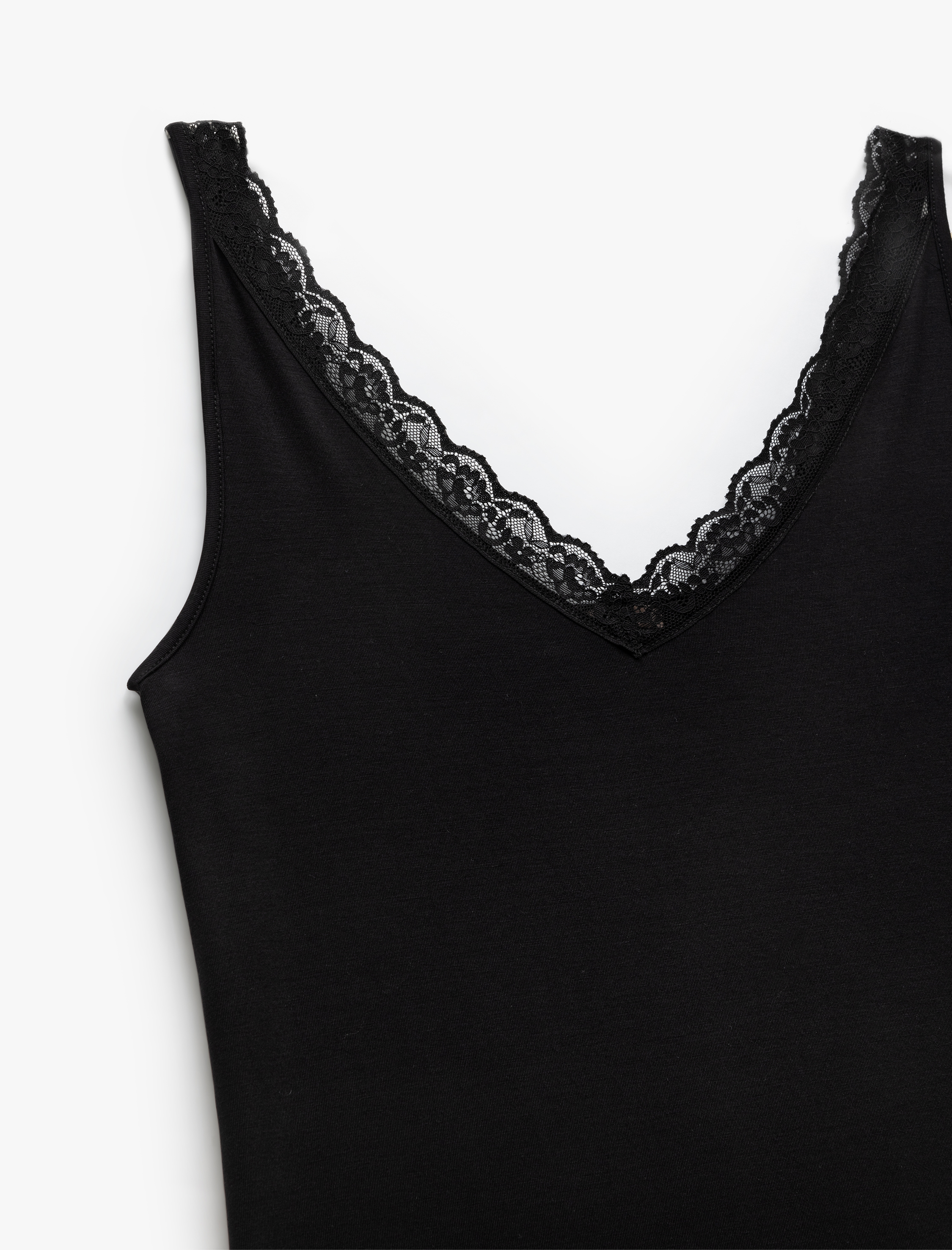   Dantel Detaylı Kolsuz Viskon Atlet Pijama Üstü