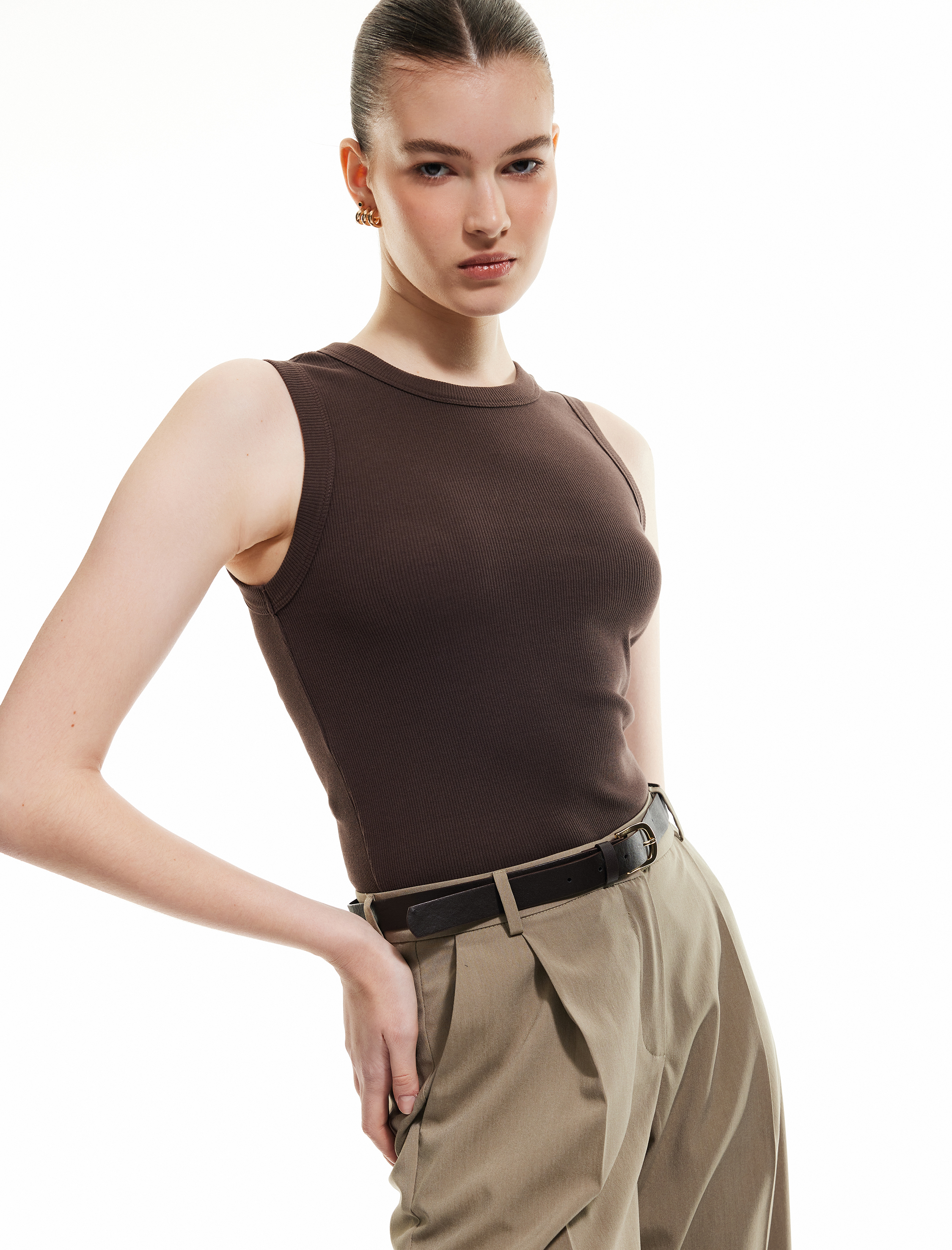 Koton Kadın Slim Fit Pamuklu Bisiklet Yaka Kolsuz Fitilli Body -1