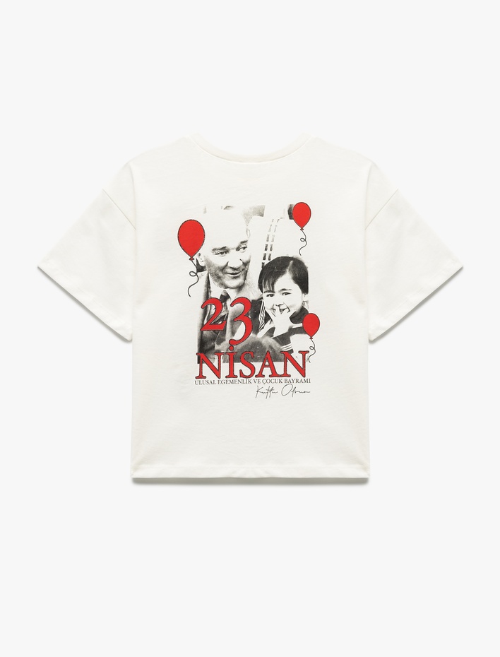 Kız Çocuk Atatürk Baskılı  23 Nisan Temalı Kısa Kollu Pamuklu Tişört