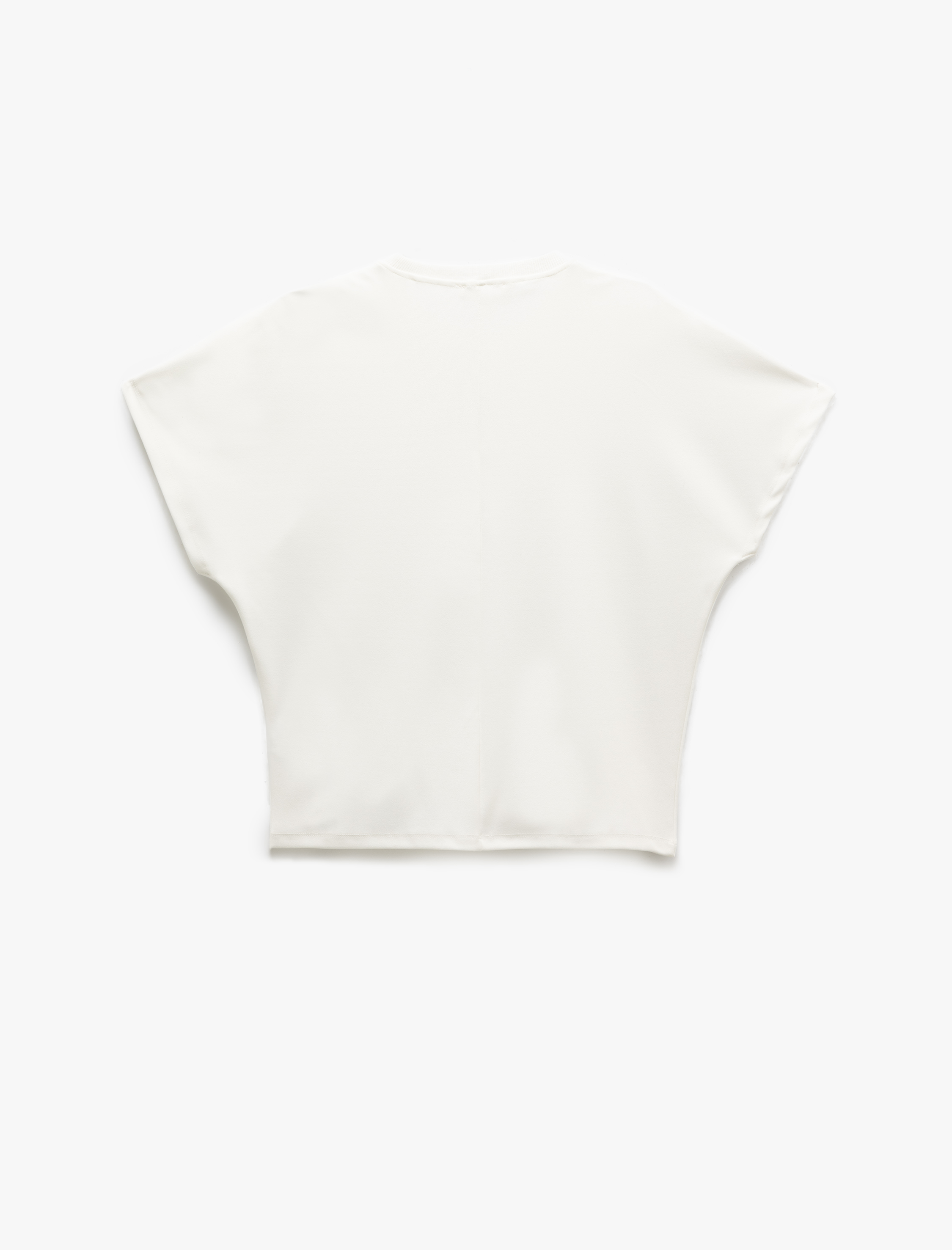   Bisiklet Yaka Düğme Detaylı Yarasa Kol Tişört