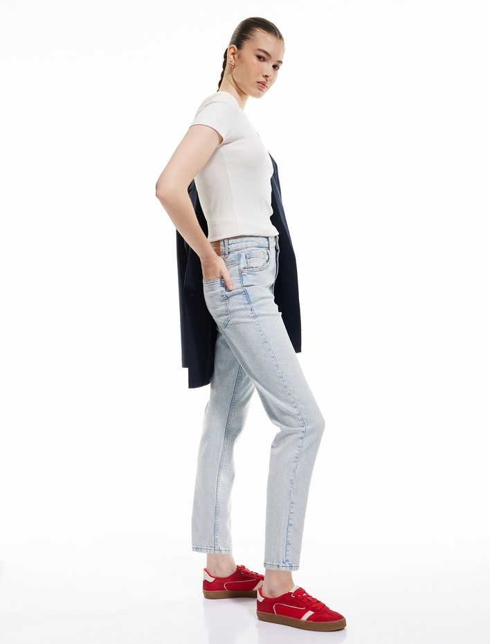  Mom Fit Yüksek Bel Pamuklu Cepli Denim Pantolon - Mom Slim Jean