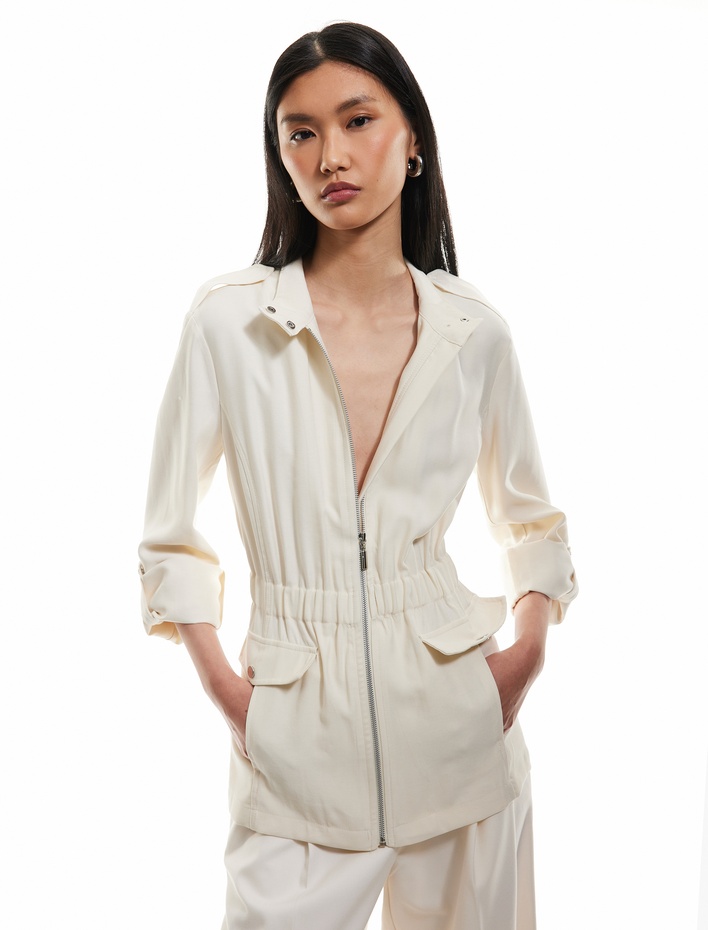  Viskon Uzun Kollu Cepli Fermuarlı Dik Yaka Kısa Trençkot