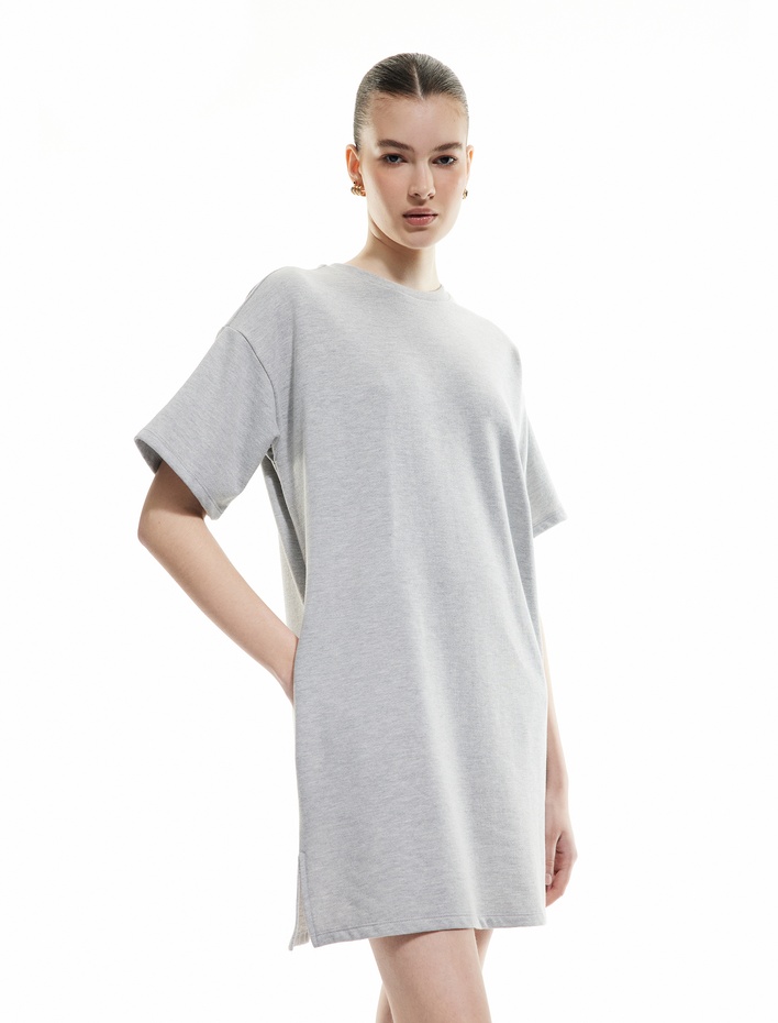  Üç İplik Pamuklu Cepli Bisiklet Yaka Kısa Kollu Tişört Elbise