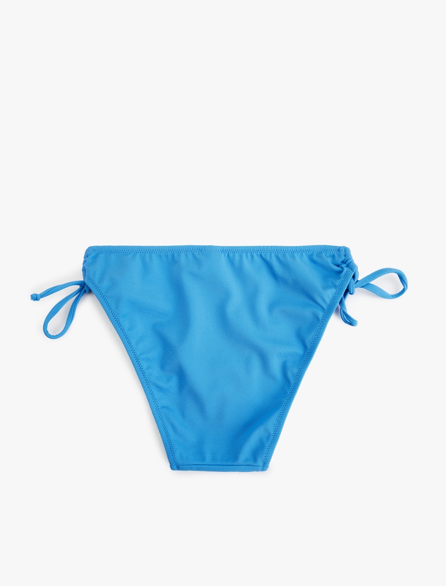   Astarlı Yanları Bağlamalı İpli Bikini Altı