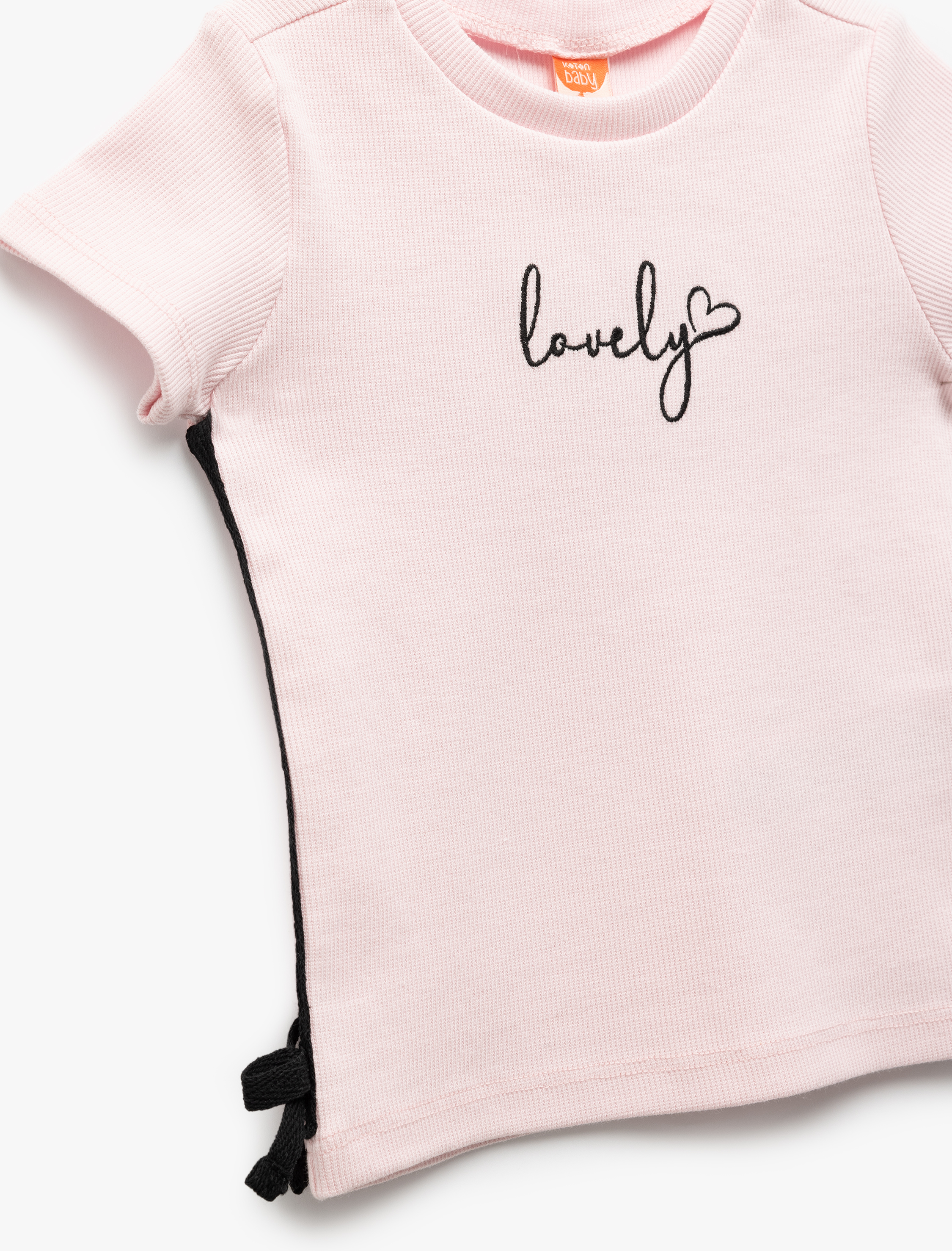  Kız Bebek Ribanalı Bisiklet Yaka Kısa Kollu Fiyonk Detaylı Pamuklu Tişört