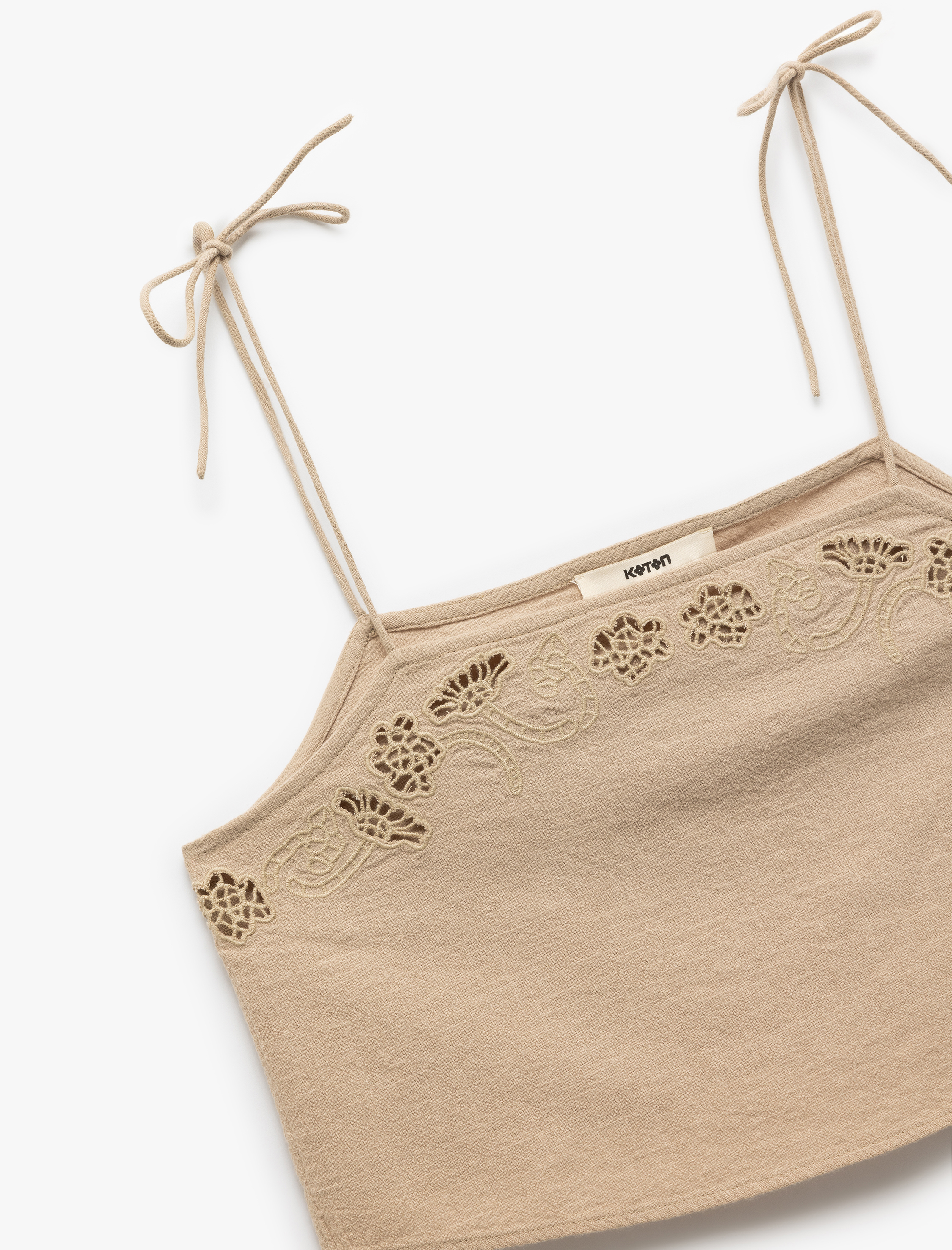   Pamuklu Fistolu Brodeli İnce Askılı Crop Büstiyer