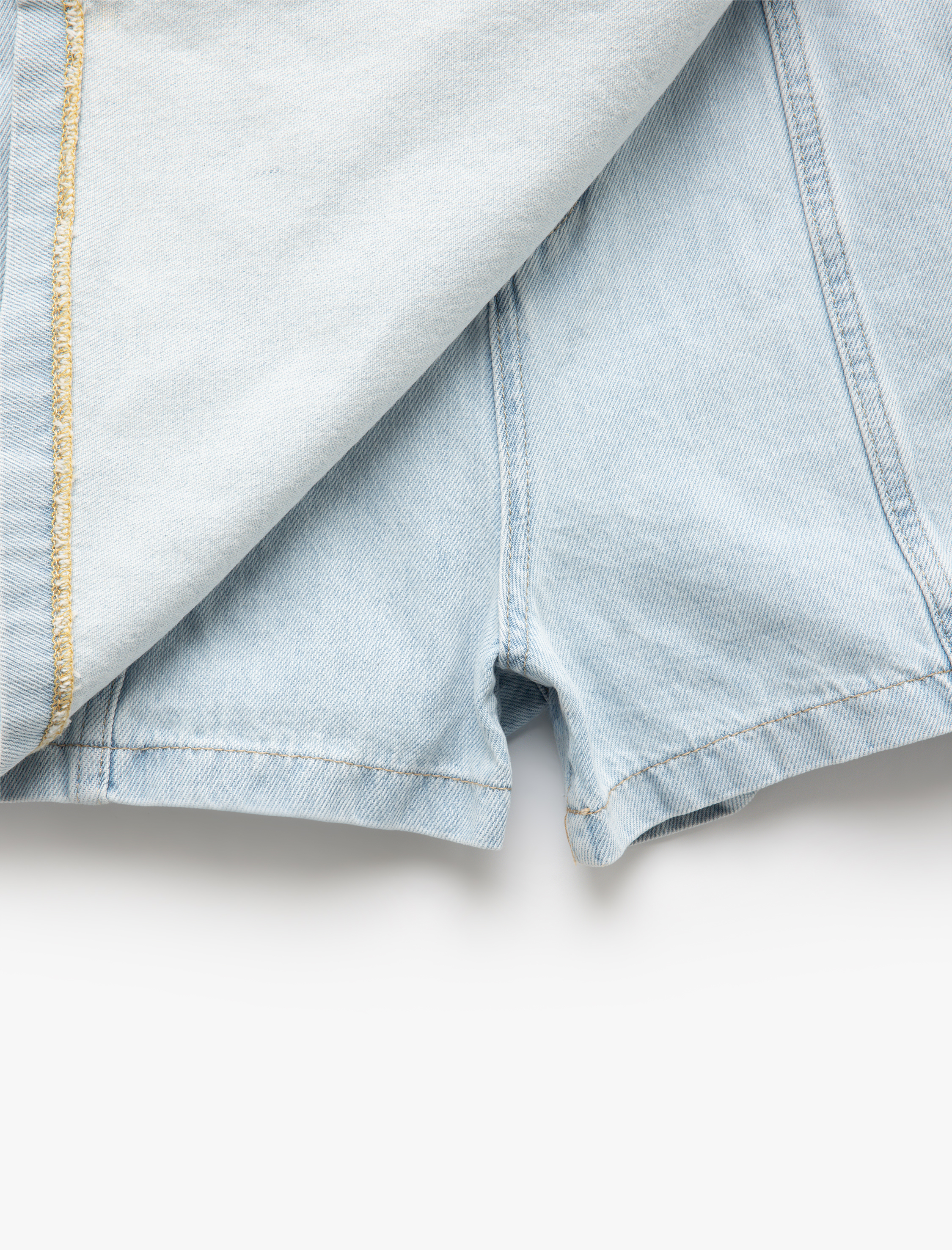   Pamuklu Bağlama Detaylı Mini Denim Şort Etek