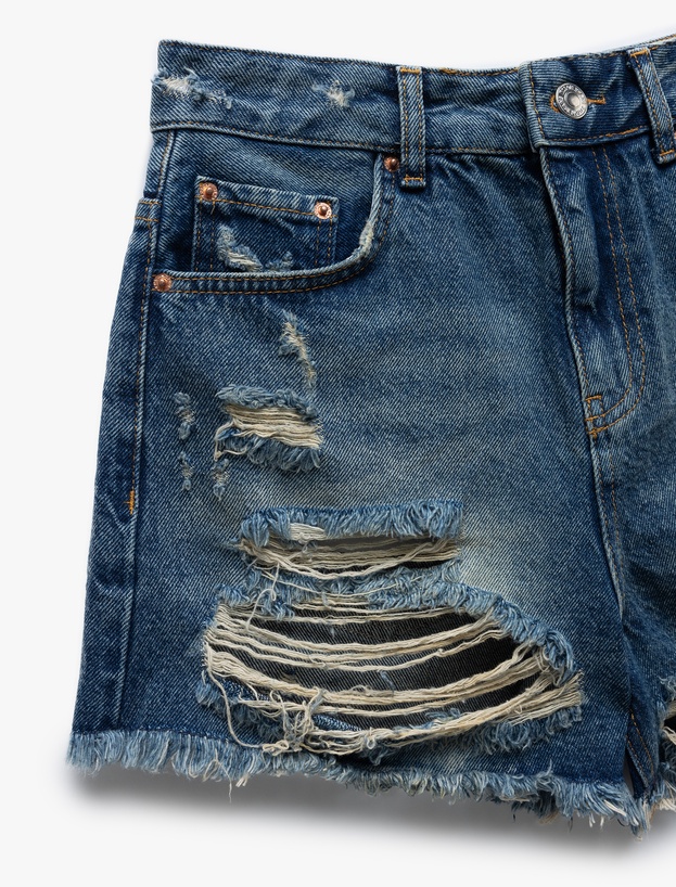 Yıpratma Detaylı Düğmeli Cepli Yüksek Bel Mini Denim Şort_5