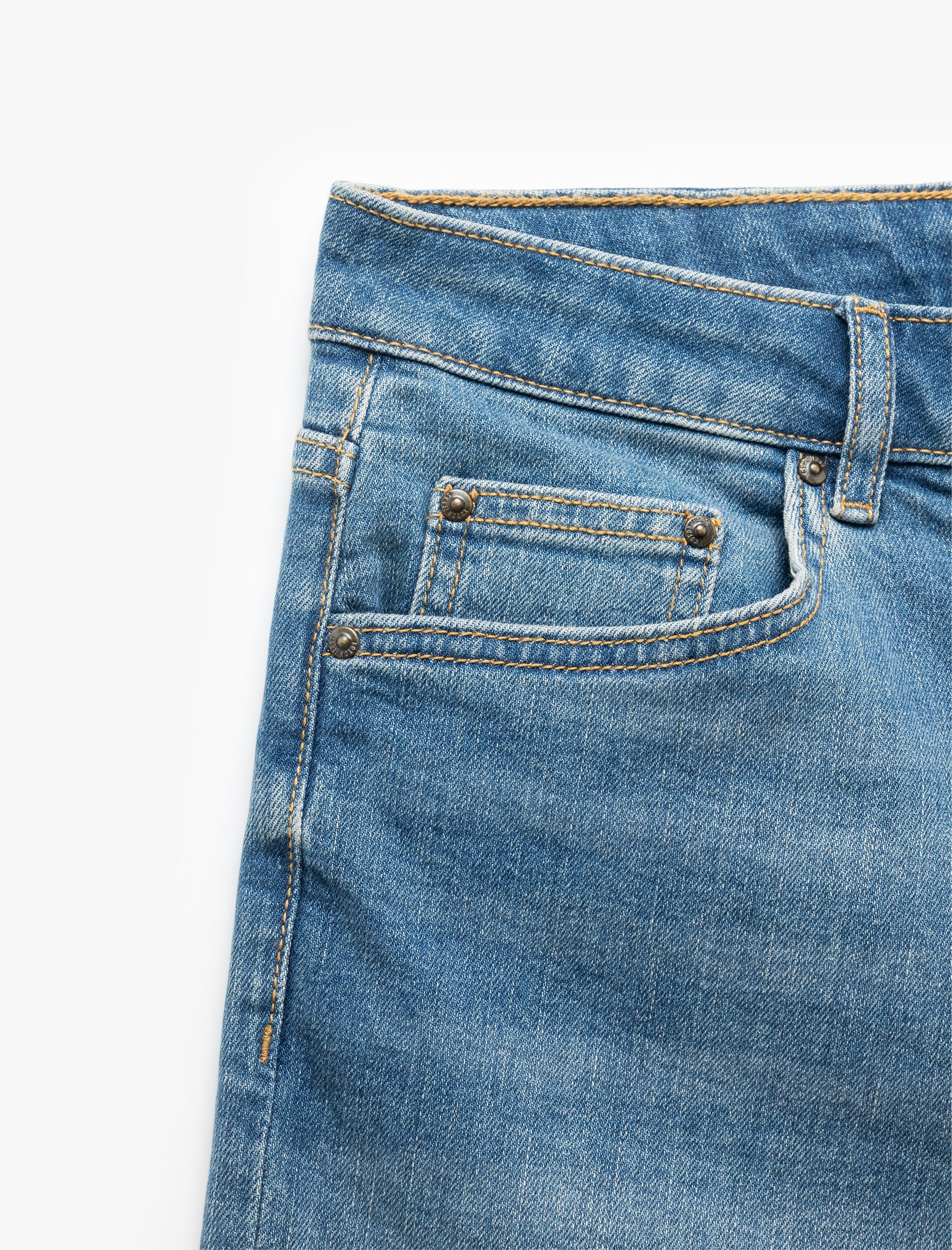   Pamuklu Slim Fit Katlamalı Paça Bermuda Jean Şort