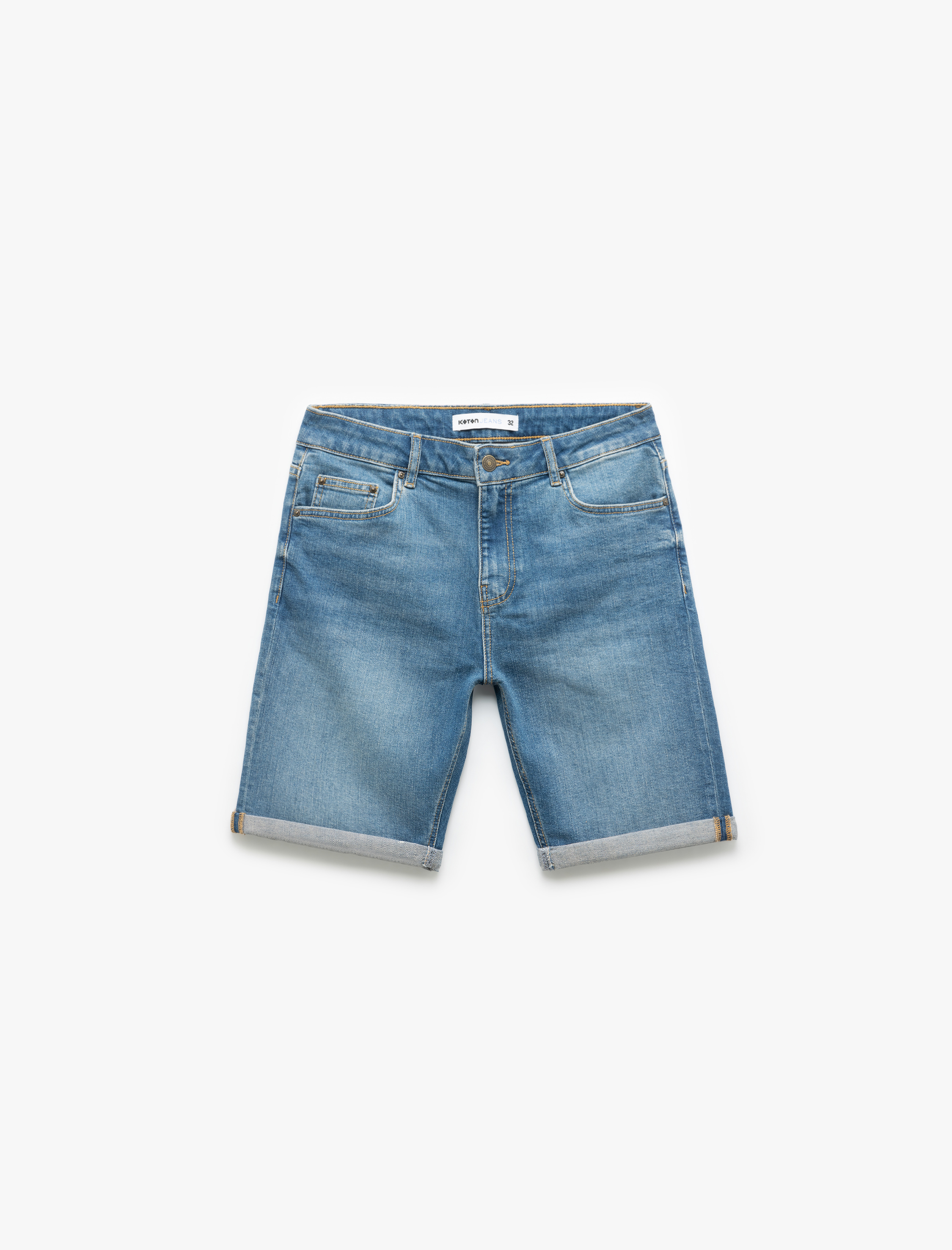   Pamuklu Slim Fit Katlamalı Paça Bermuda Jean Şort