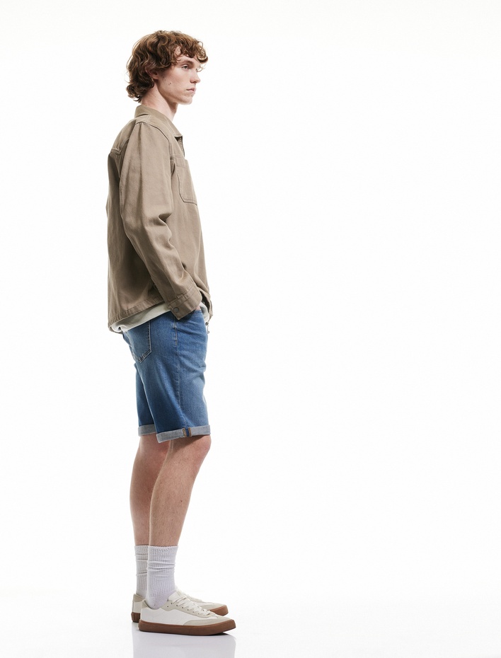  Pamuklu Slim Fit Katlamalı Paça Bermuda Jean Şort