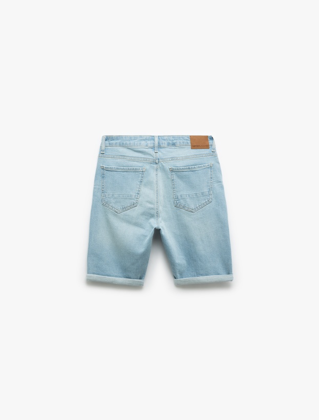 Slim Fit Pamuklu Katlamalı Paça Denim Şort_4