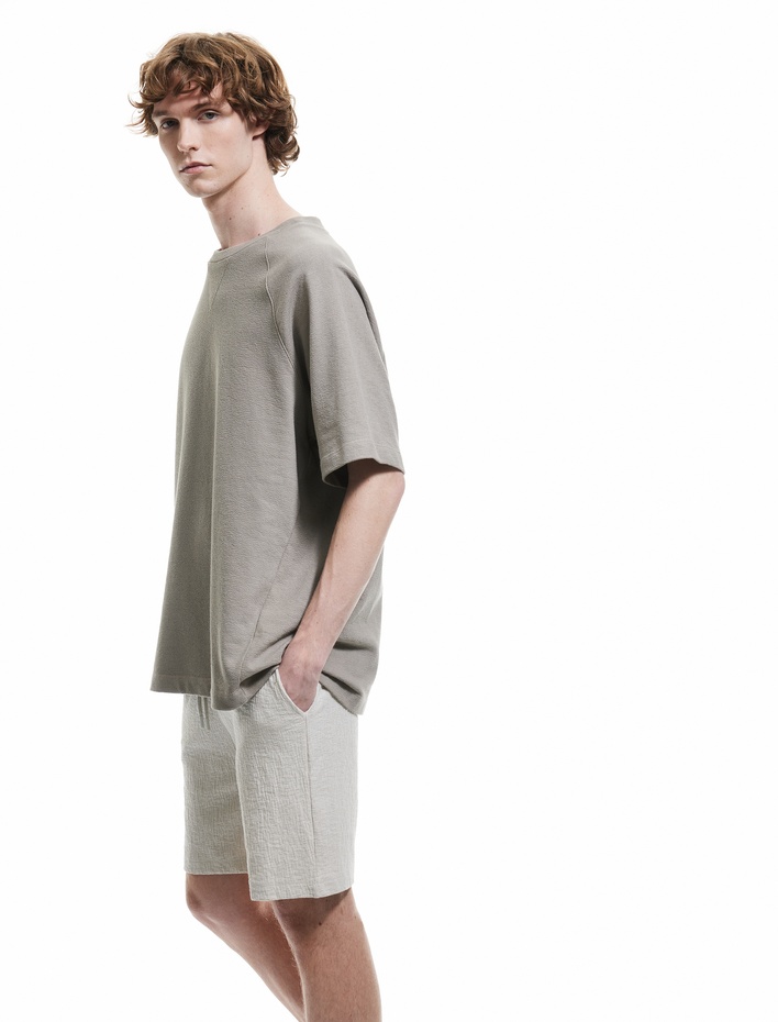  Cep Detaylı Jakarlı Bermuda Beli Bağcıklı Şort