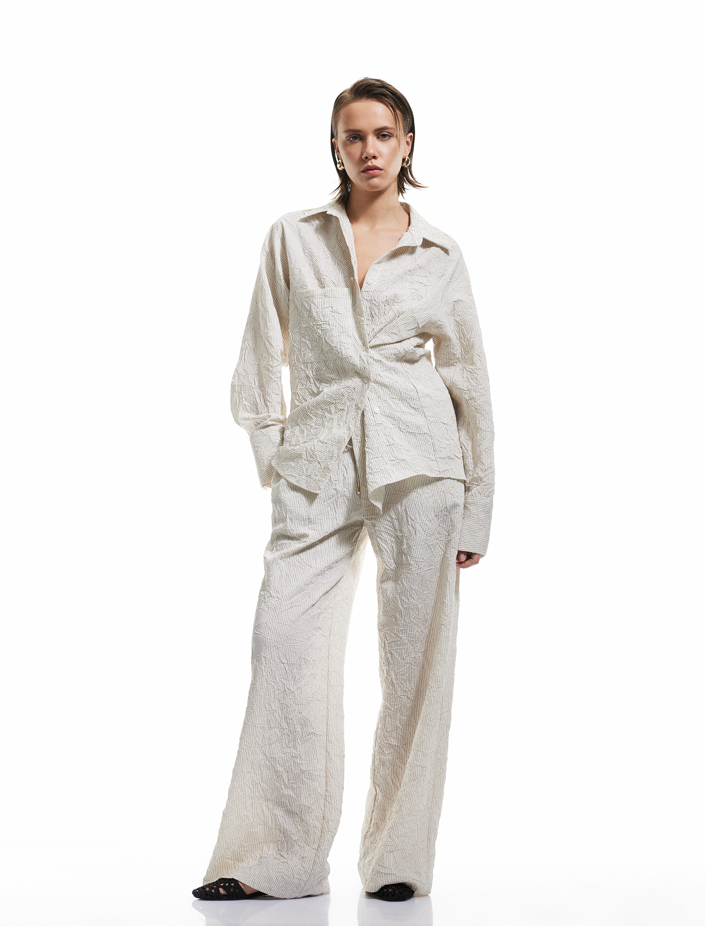   Cepli Uzun Kollu Dokulu Düğmeli Oversize Gömlek