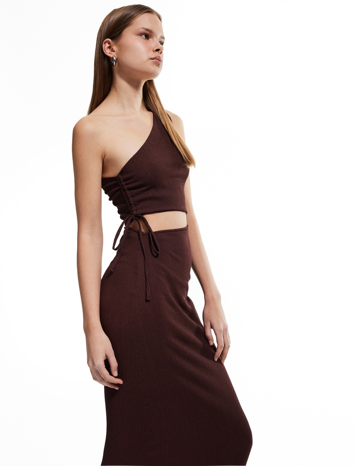  Asimetrik Tek Omuz Pencere Detaylı Midi Elbise Bürümcük