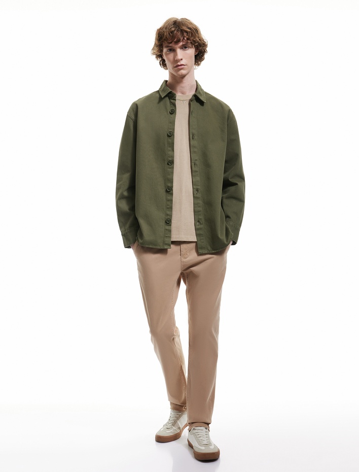  Pamuklu Uzun Kollu Regular Fit Klasik Yaka Düğmeli Gömlek Ceket