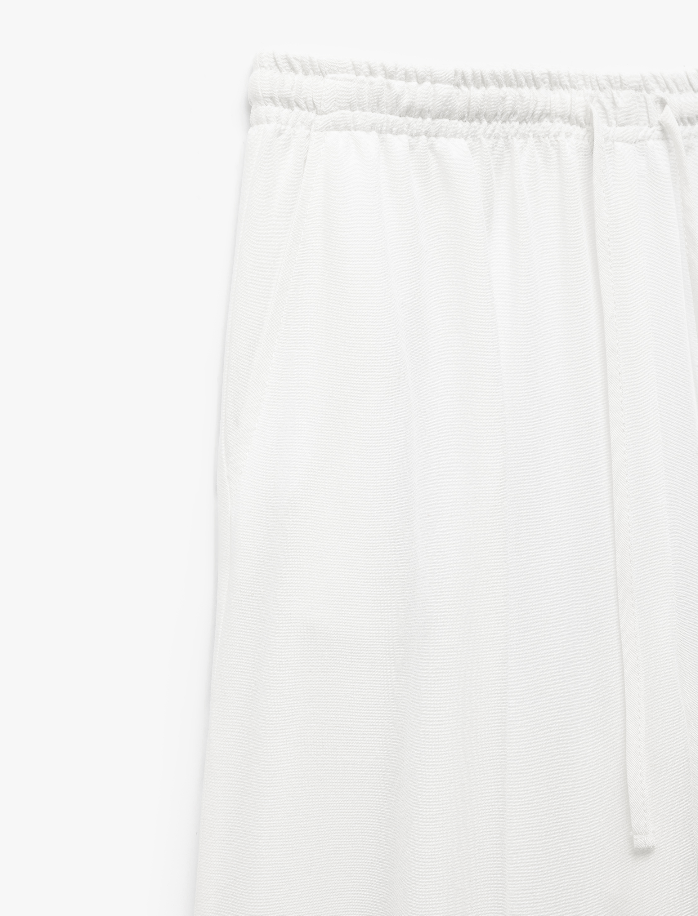   Beli Bağcıklı Cepli Geniş Paça Viskon Pantolon