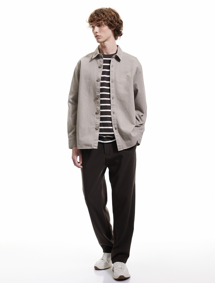  Pamuklu Uzun Kollu Regular Fit Klasik Yaka Düğmeli Gömlek Ceket