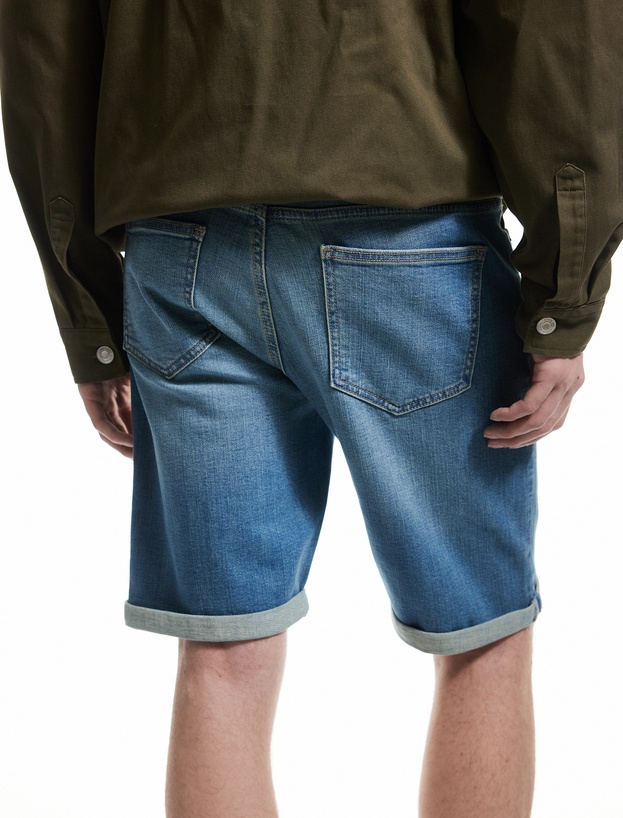 Katlamalı Paça Bermuda Slim Fit Denim Şort_2