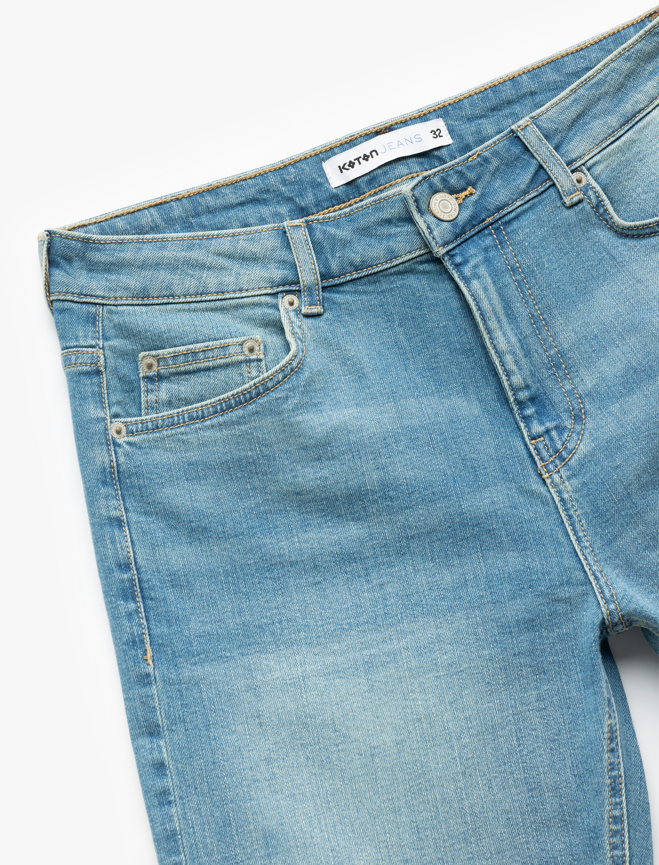   Katlamalı Paça Bermuda Slim Fit Denim Şort