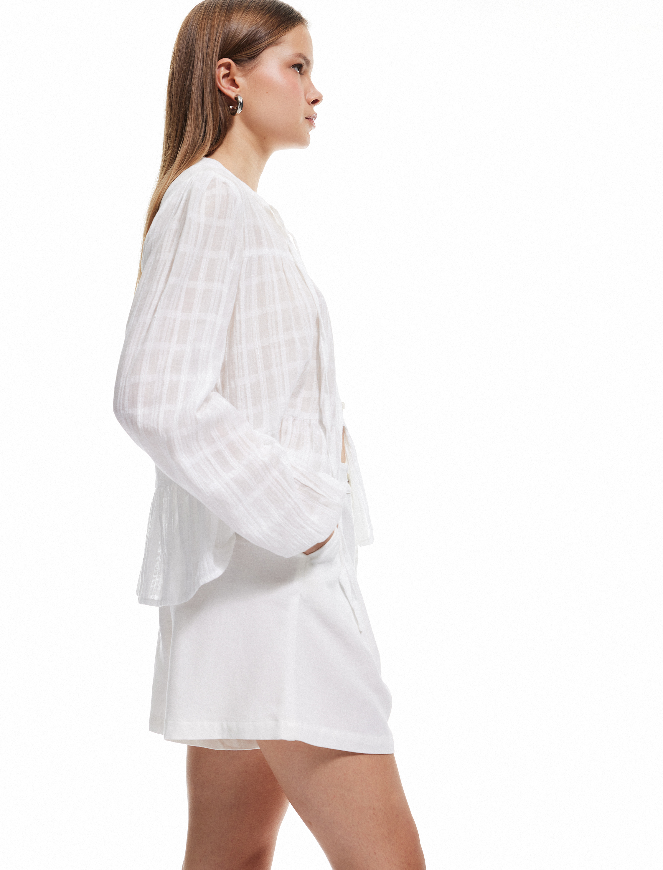   Keten Karışımlı Düğmeli Pileli Mini Şort