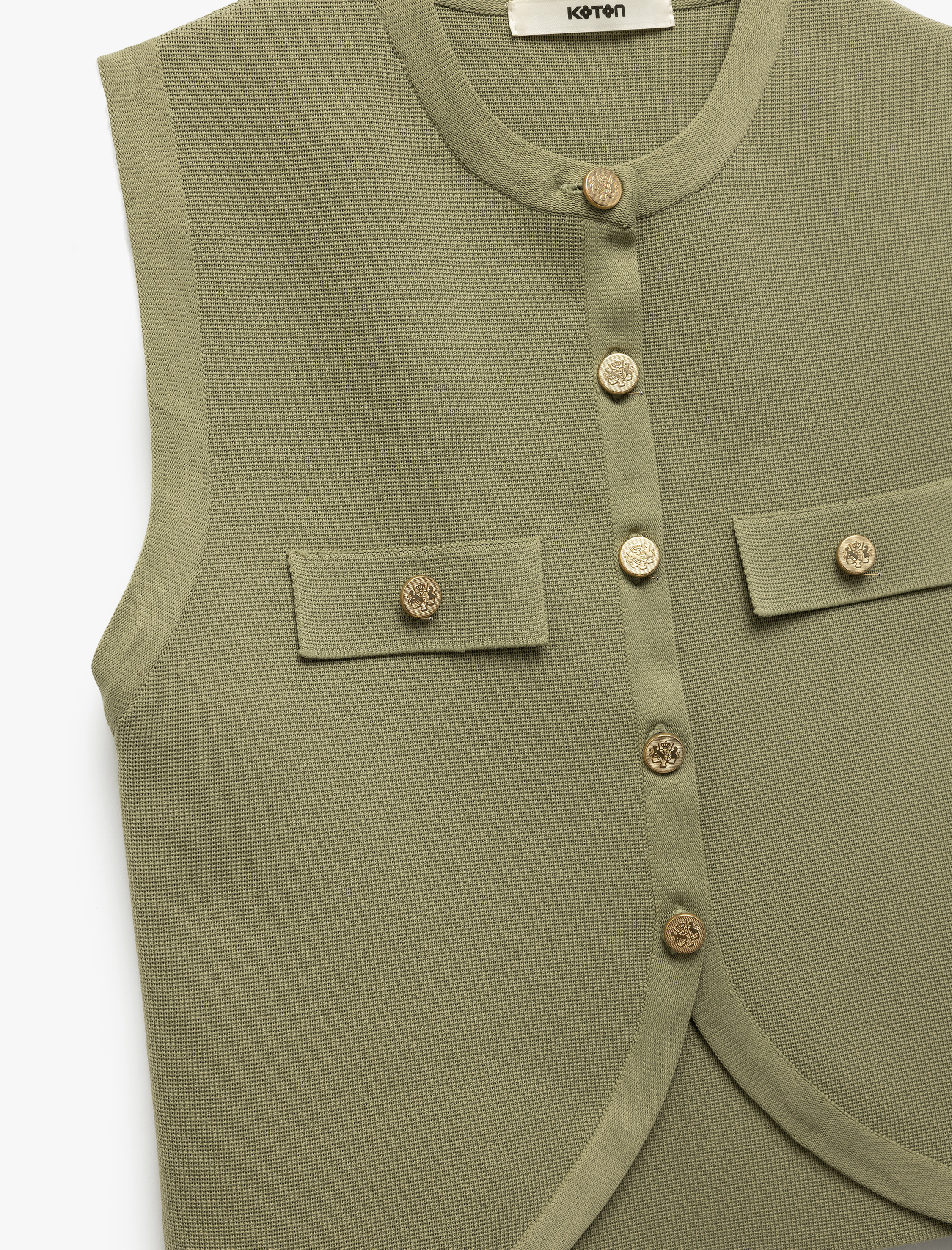   Aplike Detaylı Bisiklet Yaka Kolsuz Triko Yelek