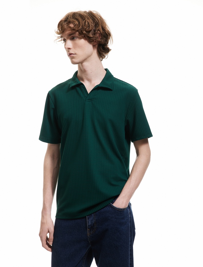  Regular Fit Kısa Kollu V Yaka Polo Tişört