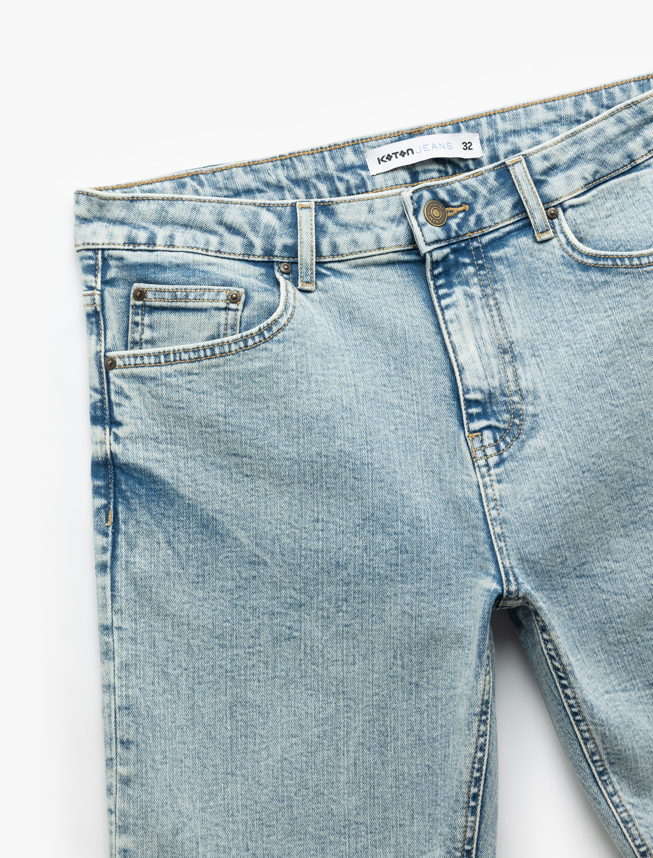   Pamuklu Slim Fit Katlamalı Paça Bermuda Jean Şort