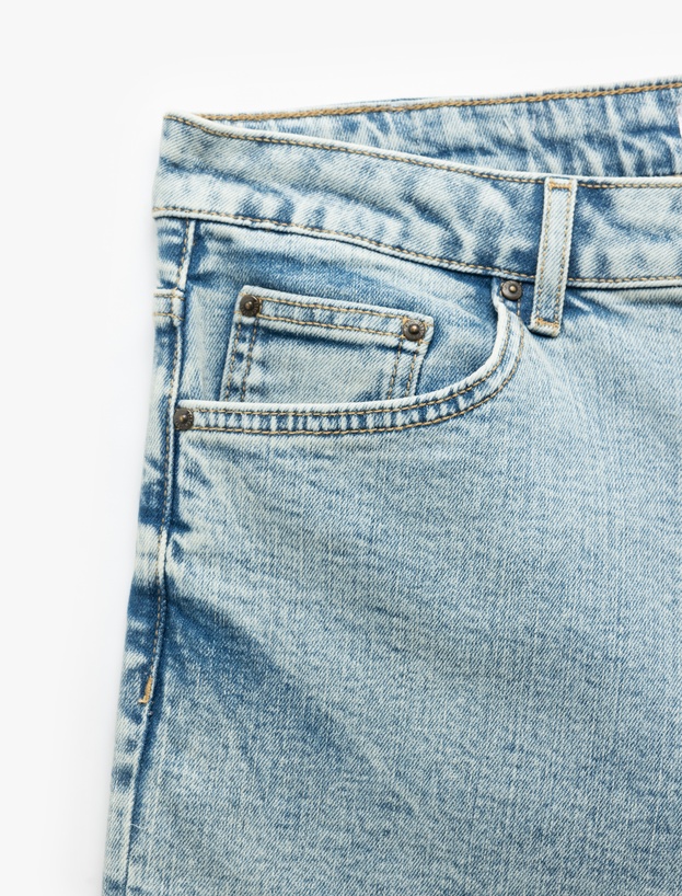 Pamuklu Slim Fit Katlamalı Paça Bermuda Jean Şort_4