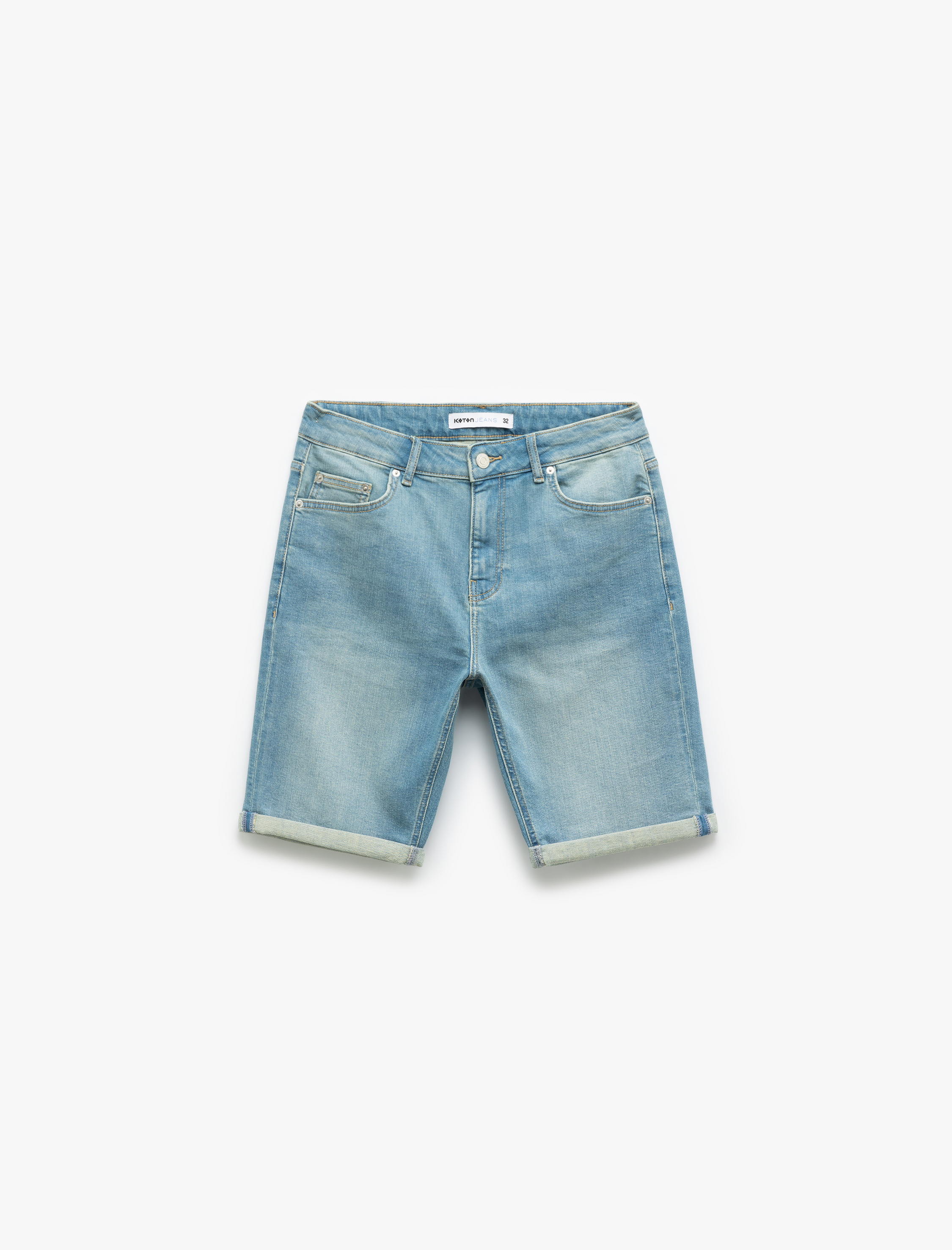   Katlamalı Paça Bermuda Slim Fit Denim Şort