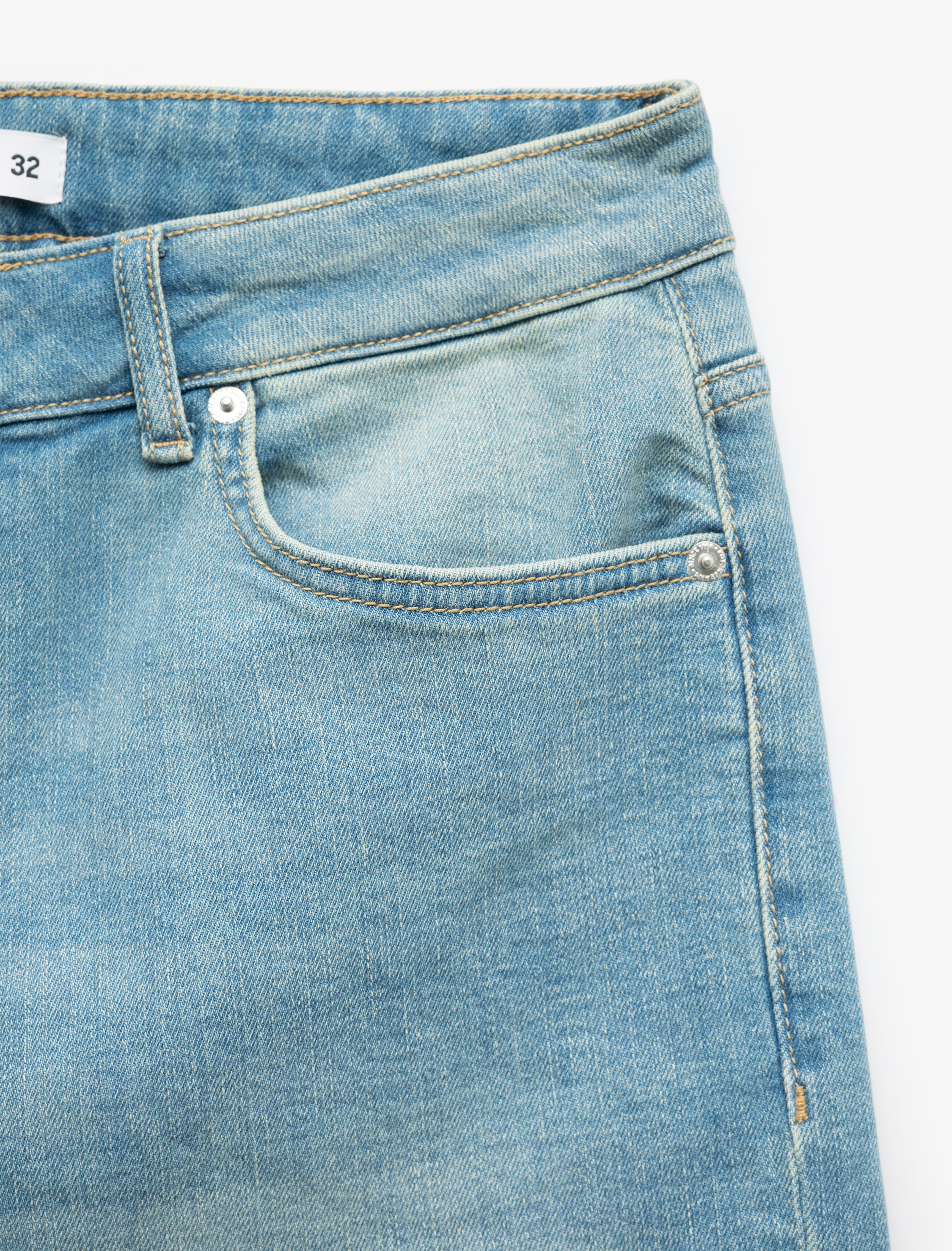   Katlamalı Paça Bermuda Slim Fit Denim Şort