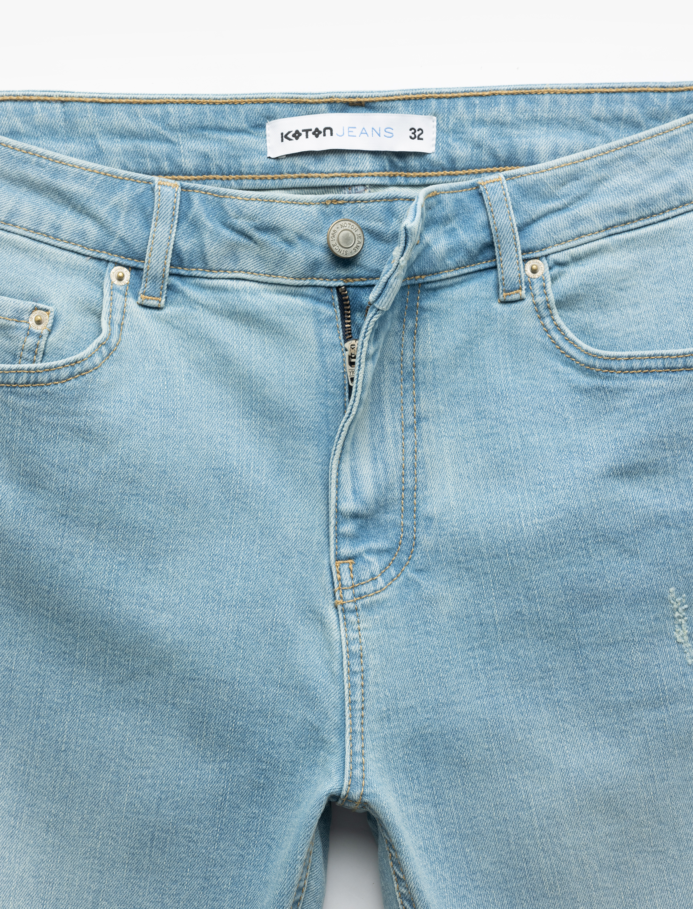   Pamuklu Katlamalı Paça Bermuda Slim Fit Denim Şort