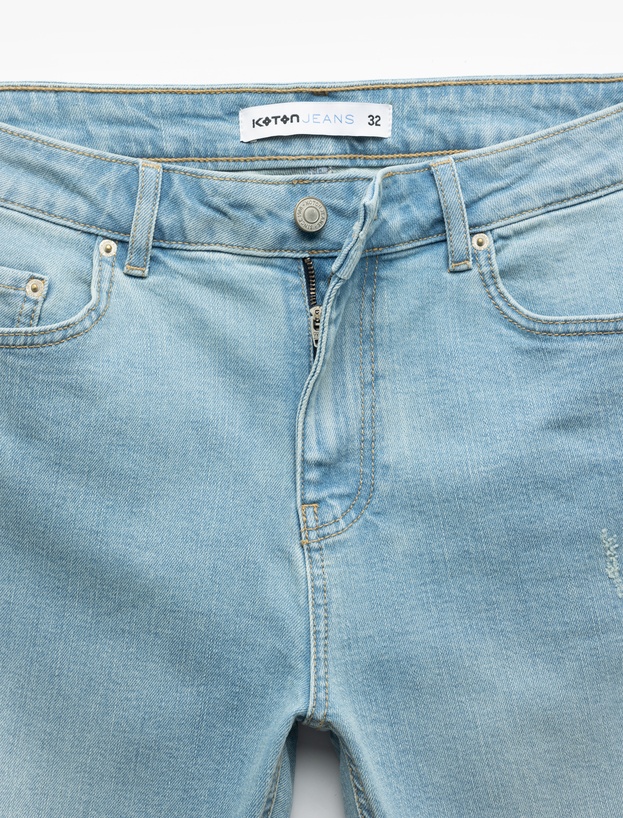 Pamuklu Katlamalı Paça Bermuda Slim Fit Denim Şort_7