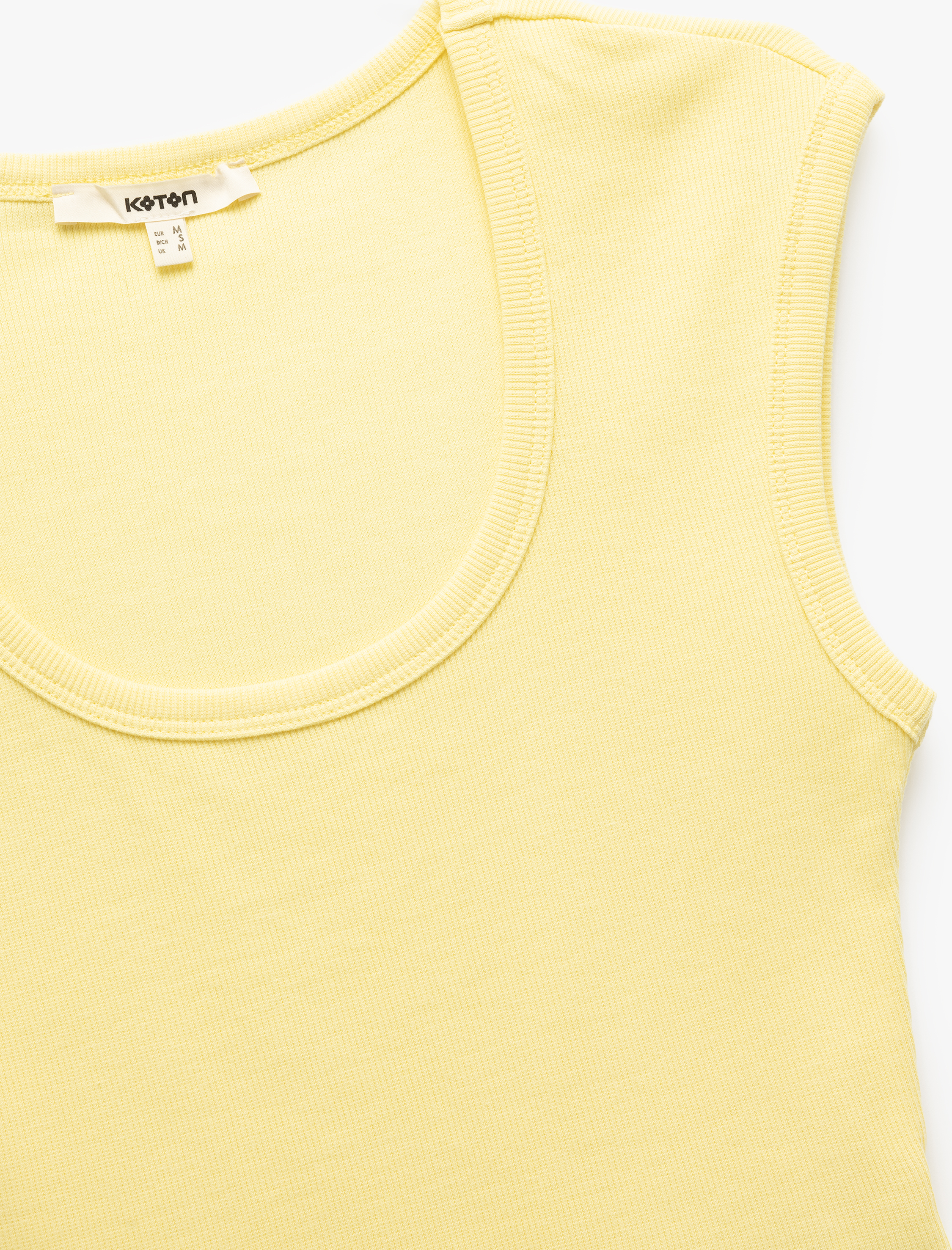   Slim Fit Pamuklu Kolsuz U Yaka Basic Crop Body