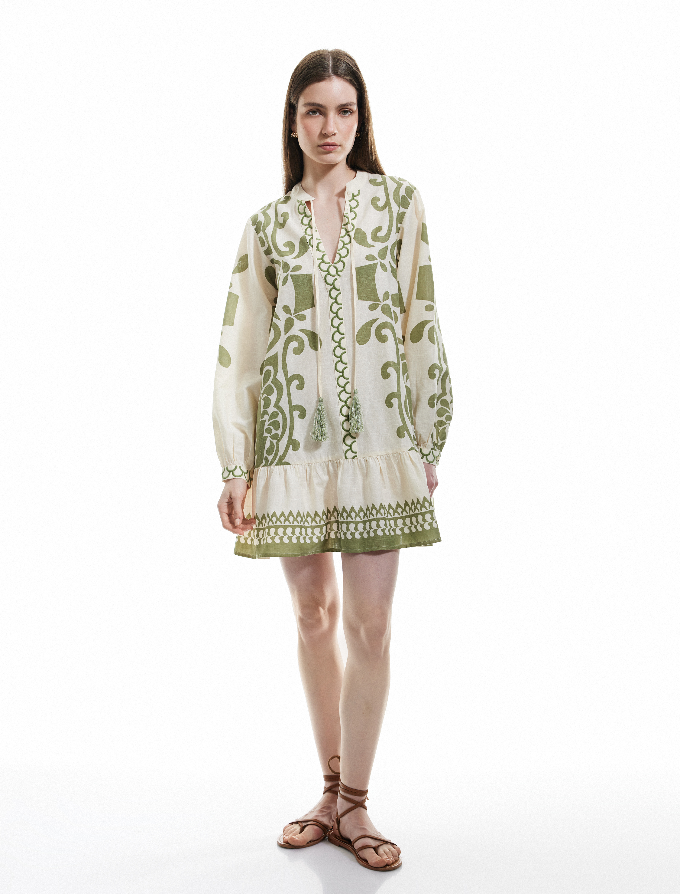   Viskon Kumaş Bağlamalı Yaka Nakışlı Etnik Desenli Plaj Elbisesi