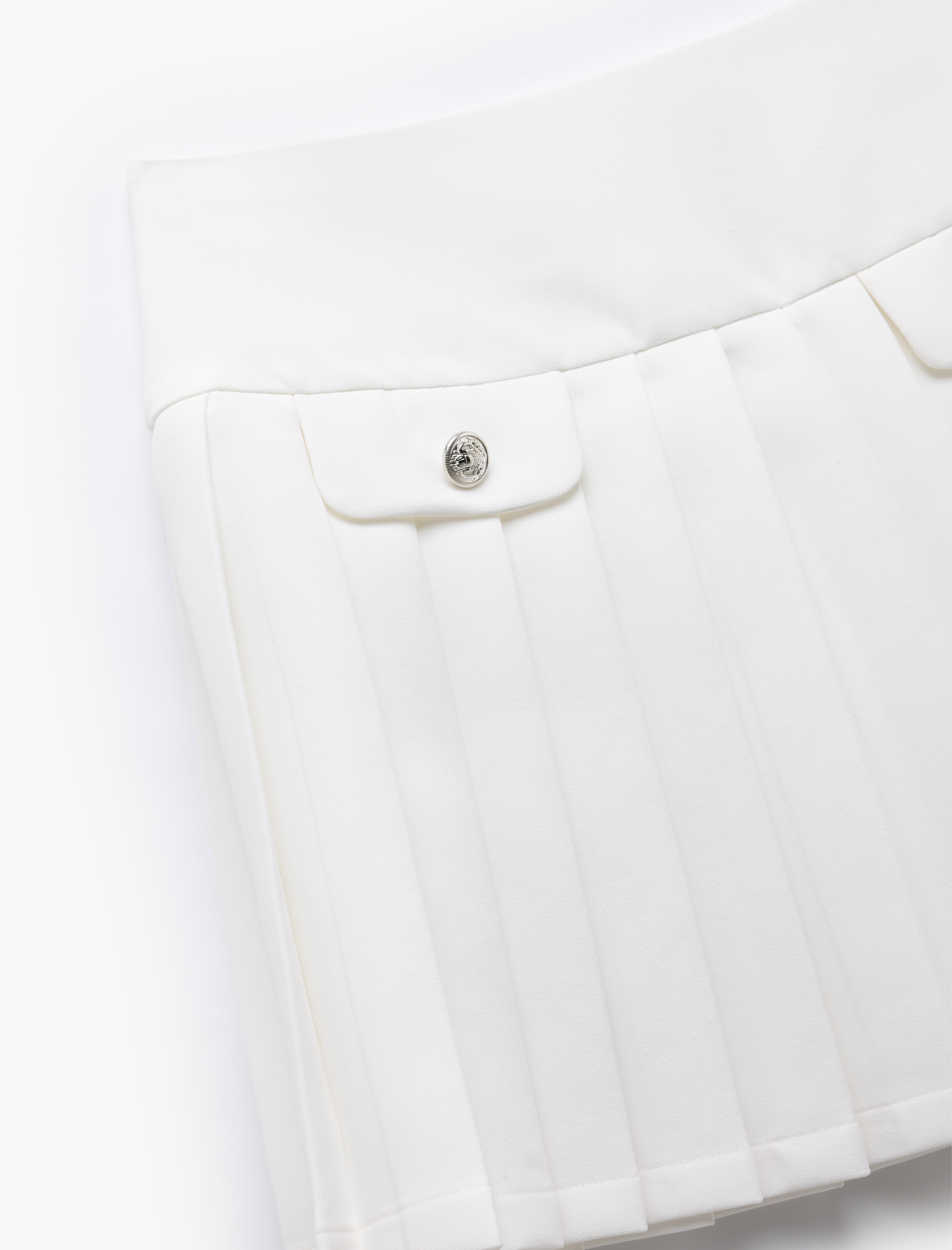   Standart Bel Düğmeli Aplike Detaylı A Kesim Pileli Mini Etek