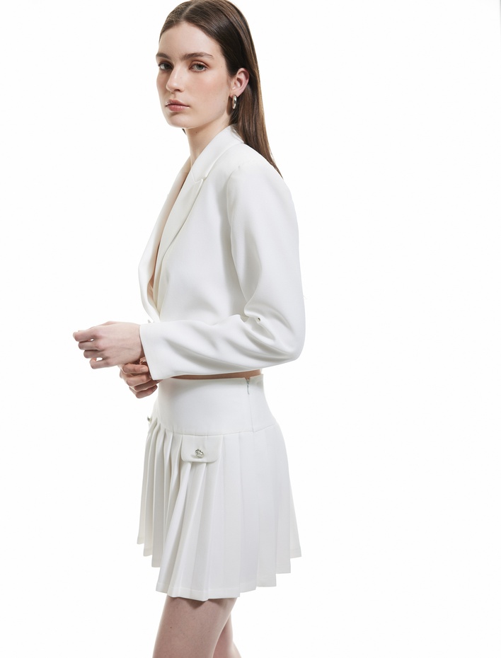  Standart Bel Düğmeli Aplike Detaylı A Kesim Pileli Mini Etek