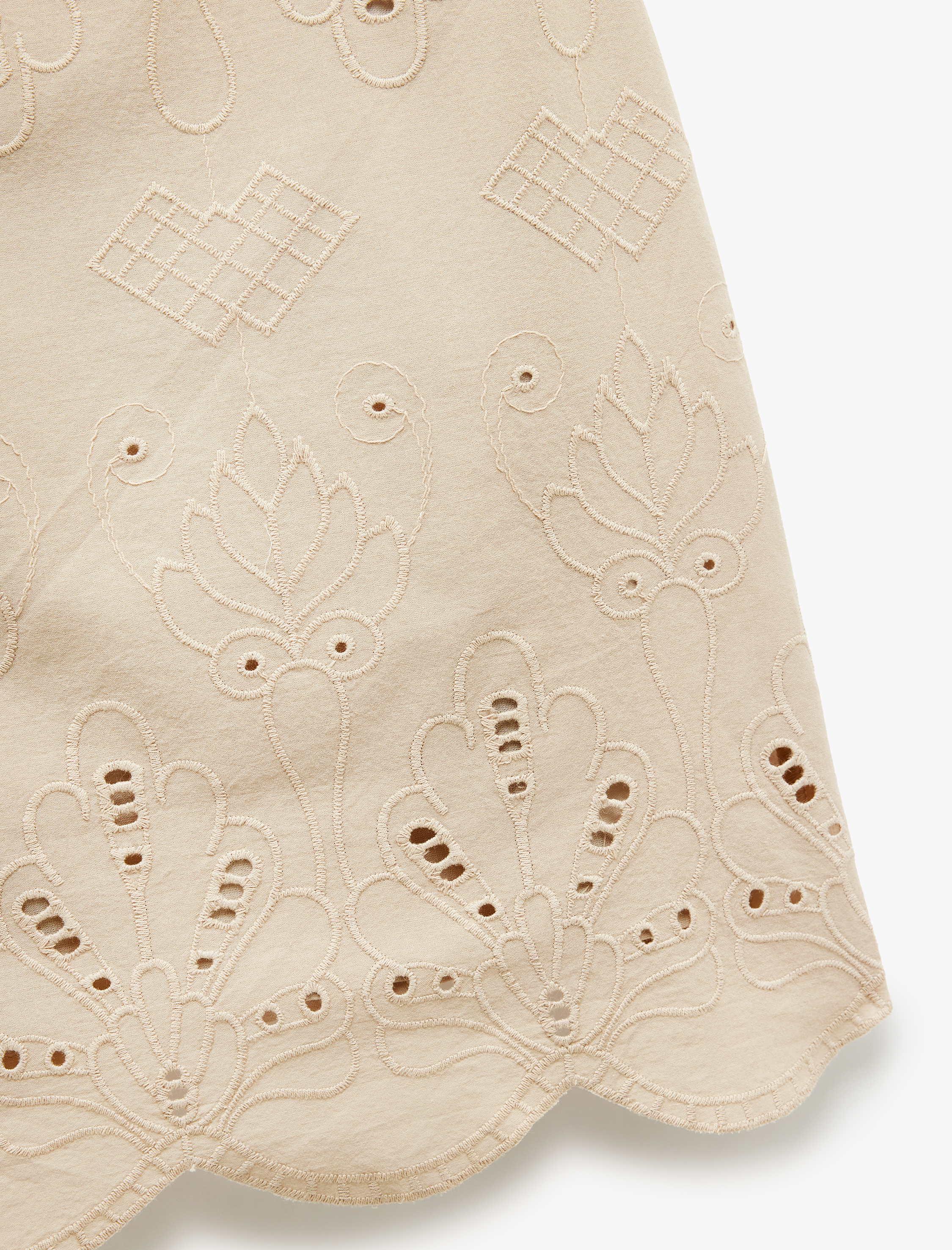   Pamuklu Astarlı Fistolu Brodeli Kolsuz Mini Halter Yaka Elbise