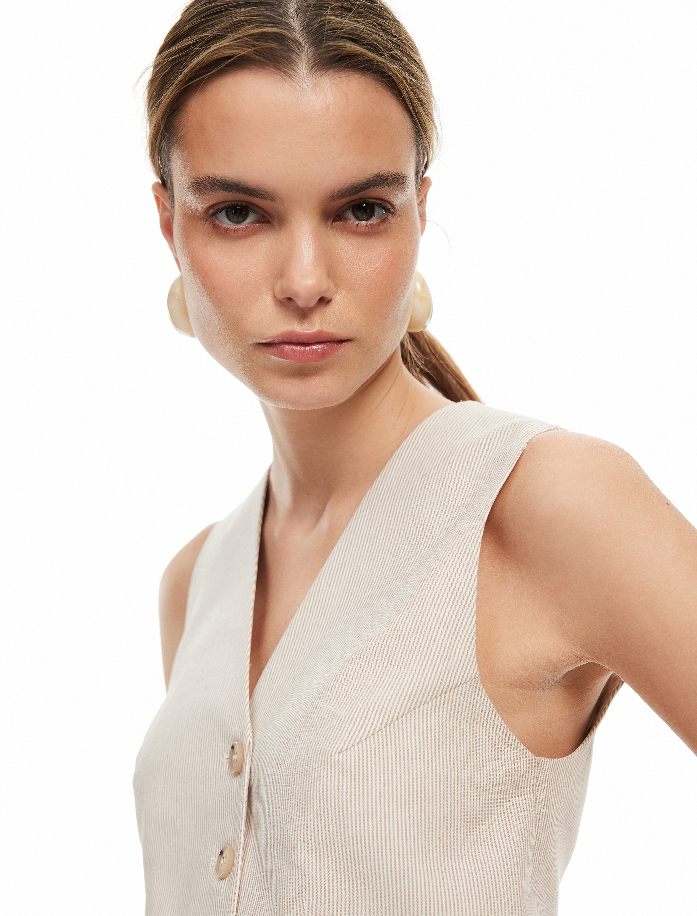   V Yaka Düğmeli Çizgili Blazer Yelek