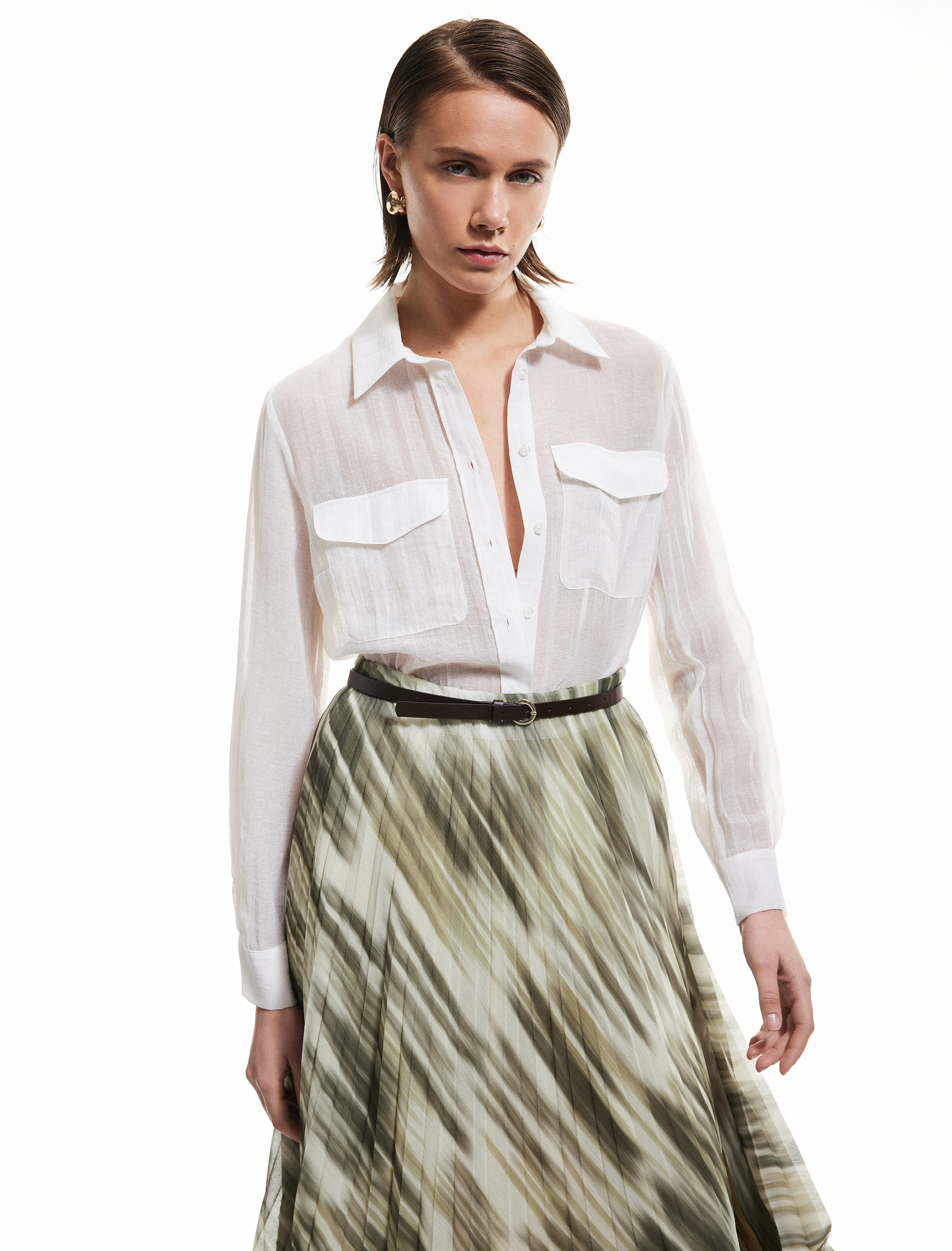   Klasik Yaka Uzun Kollu Cepli Viskon Gömlek