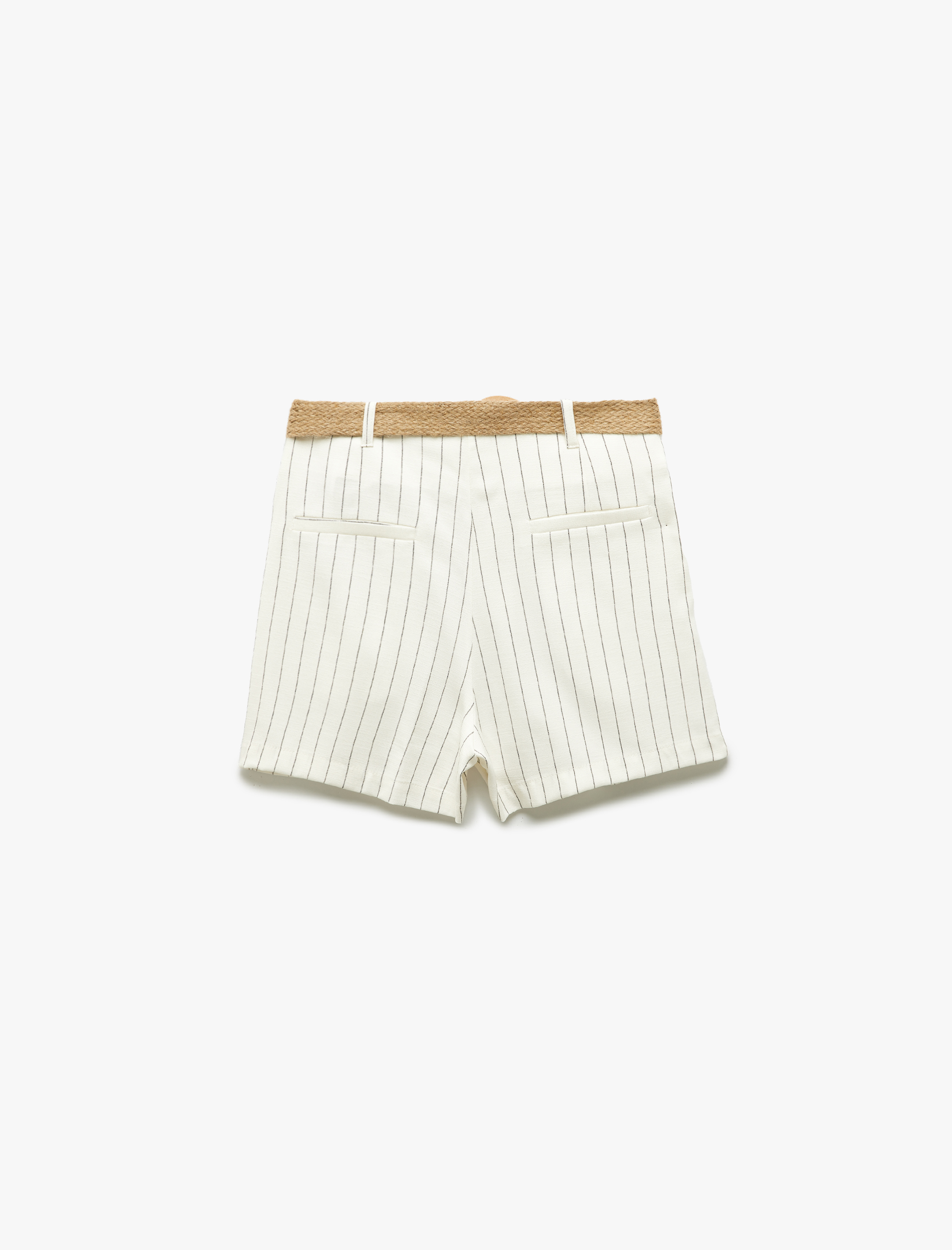   Viskon Kumaş Hasır Kemer Detaylı Cepli Yüksek Bel Mini Şort