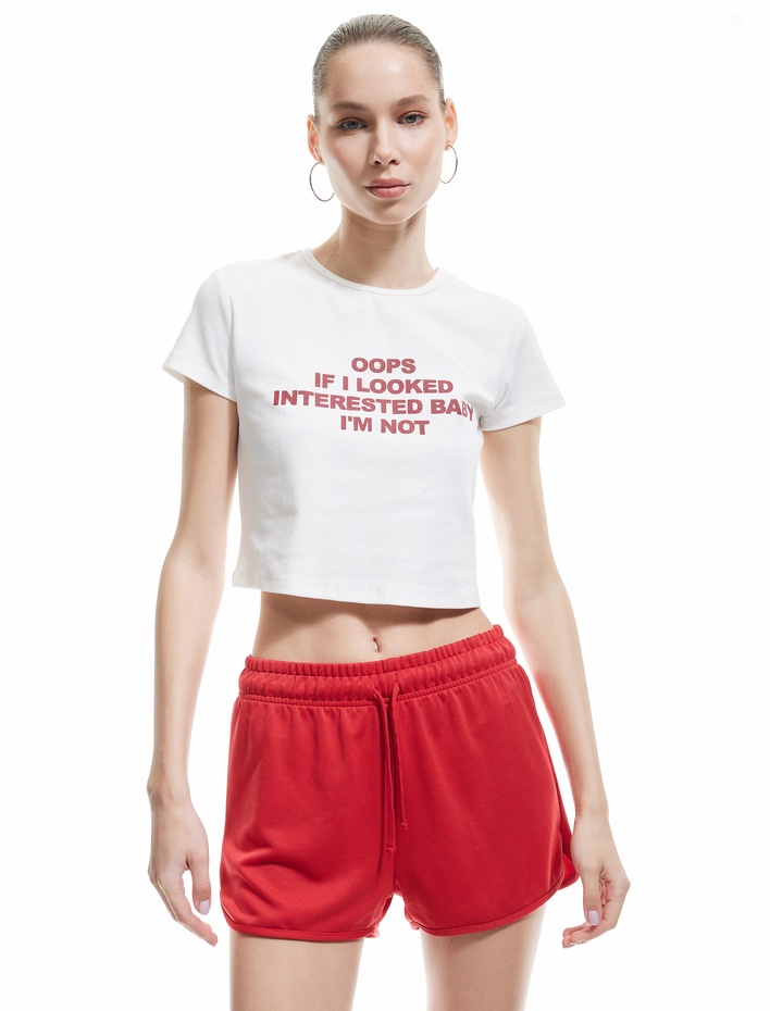  Baskılı Dar Kesim Kısa Kollu Pamuklu Bisiklet Yaka Tişört